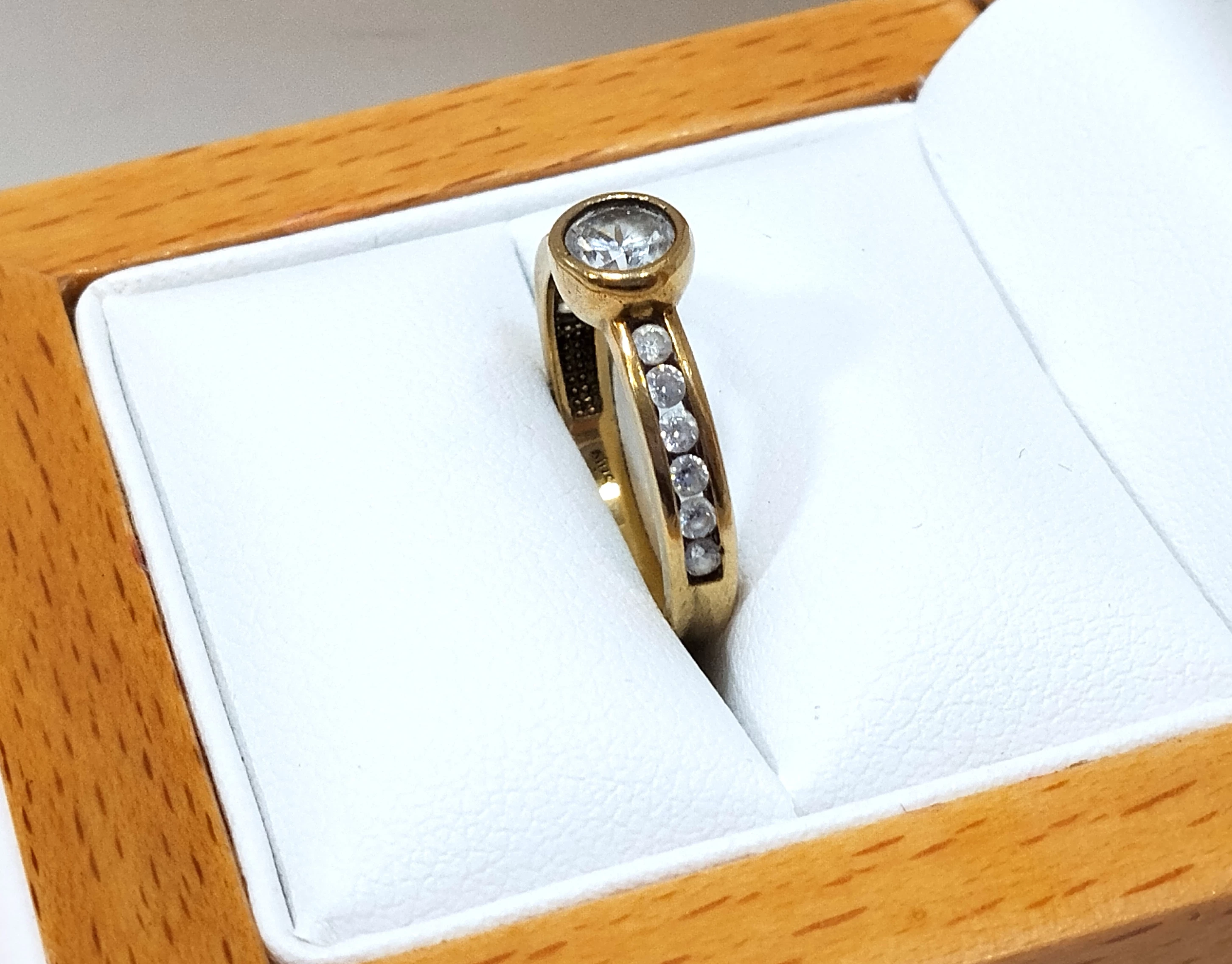 zloty-pierscionek-cyrkonia-333-220-r10-ean-gtin-5904237281179