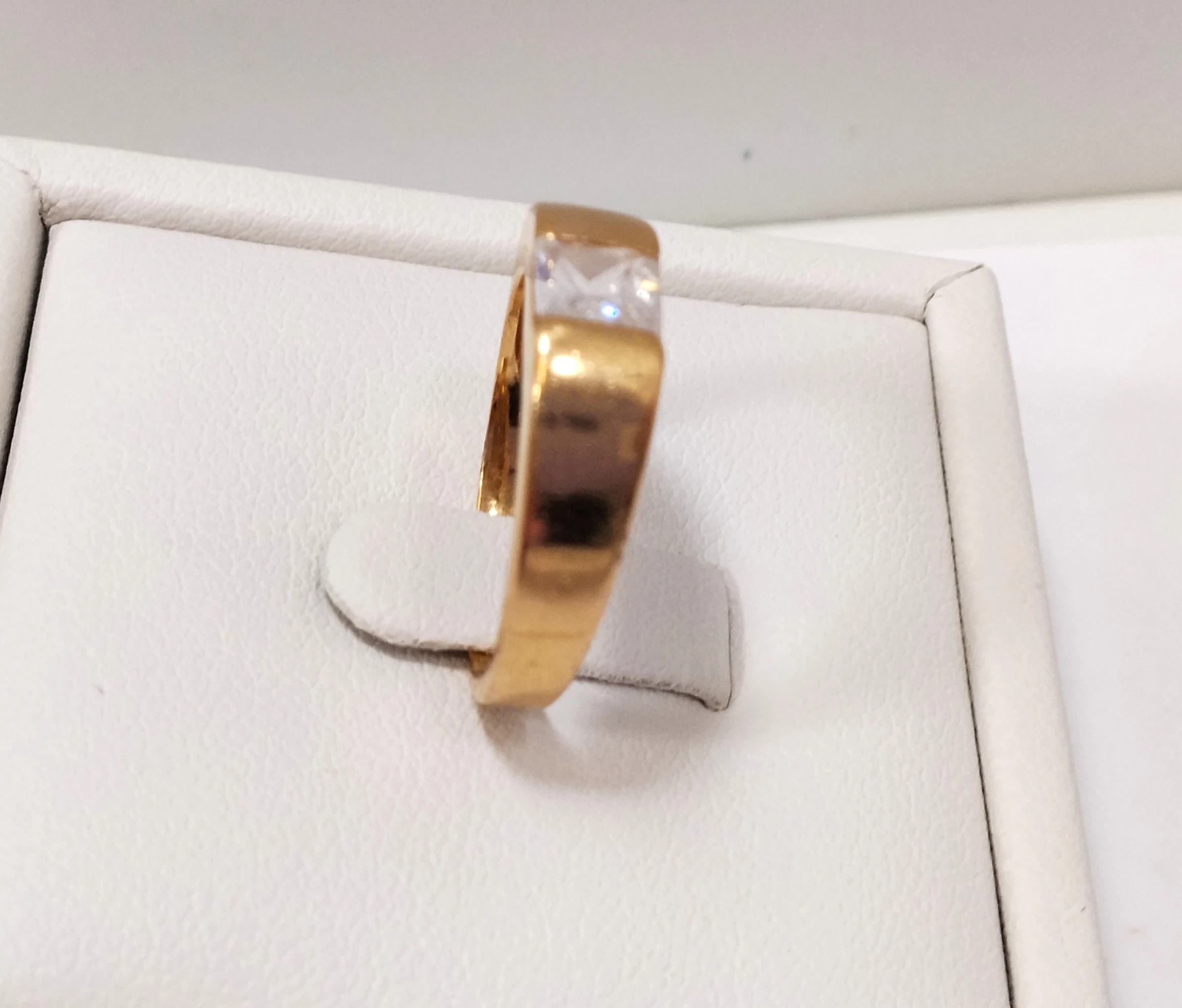 zloty-pierscionek-cyrkonia-585-310g-r13-marka-248811-958954