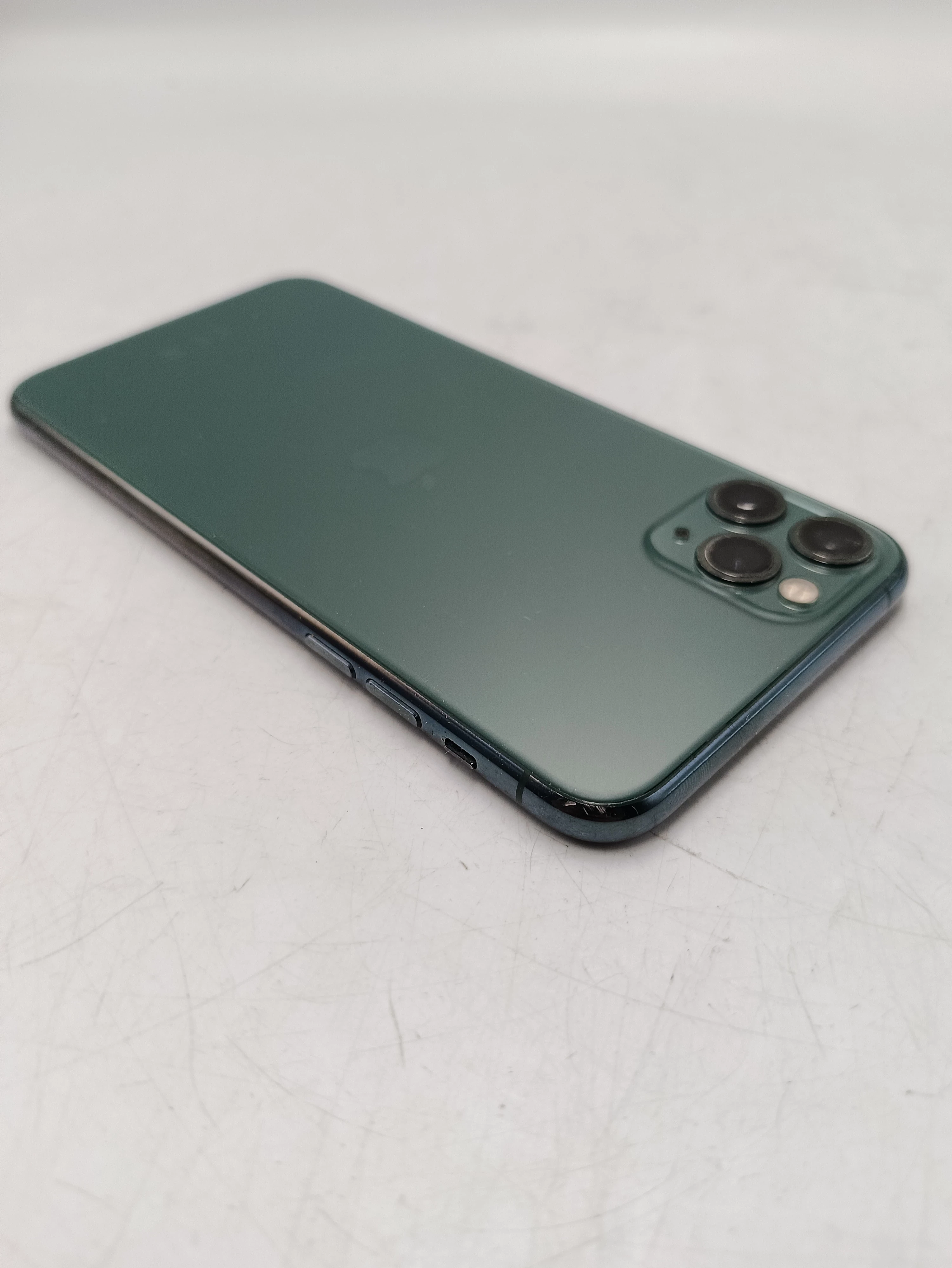 telefon-apple-iphone-11-pro-max-256gb-bateria-79-kod-producenta-mwhm2pma