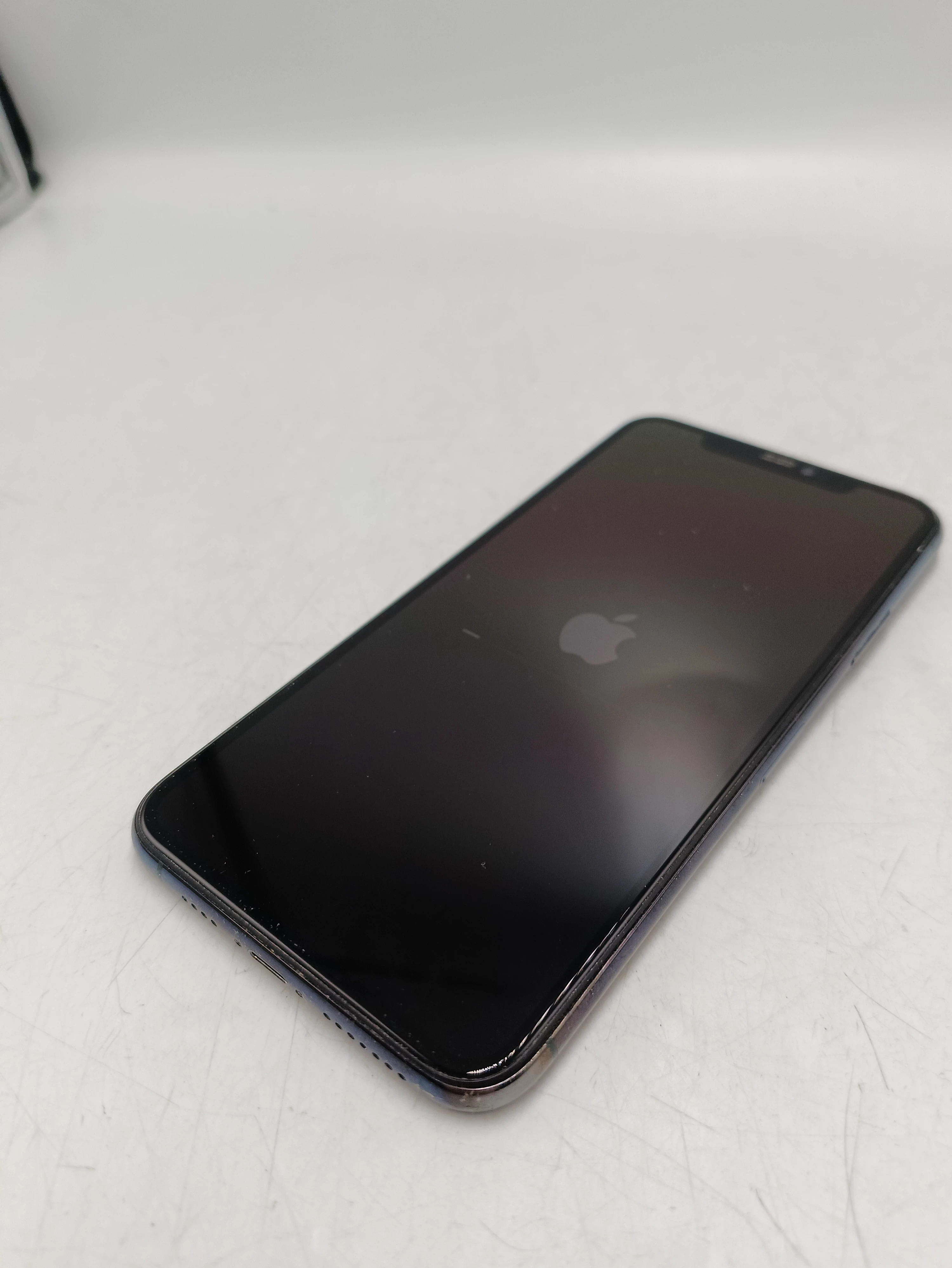 telefon-apple-iphone-11-pro-max-256gb-bateria-79-slowackiego-17-katowice