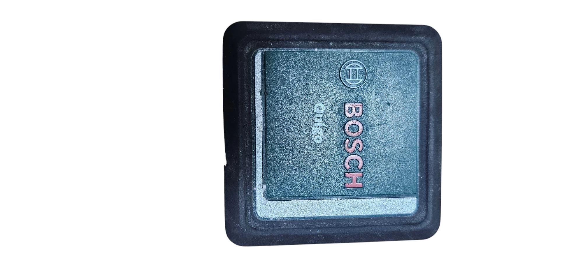 laser-krzyzowy-samopoziomujacy-bosch-quigo-targowa-32-warszawa