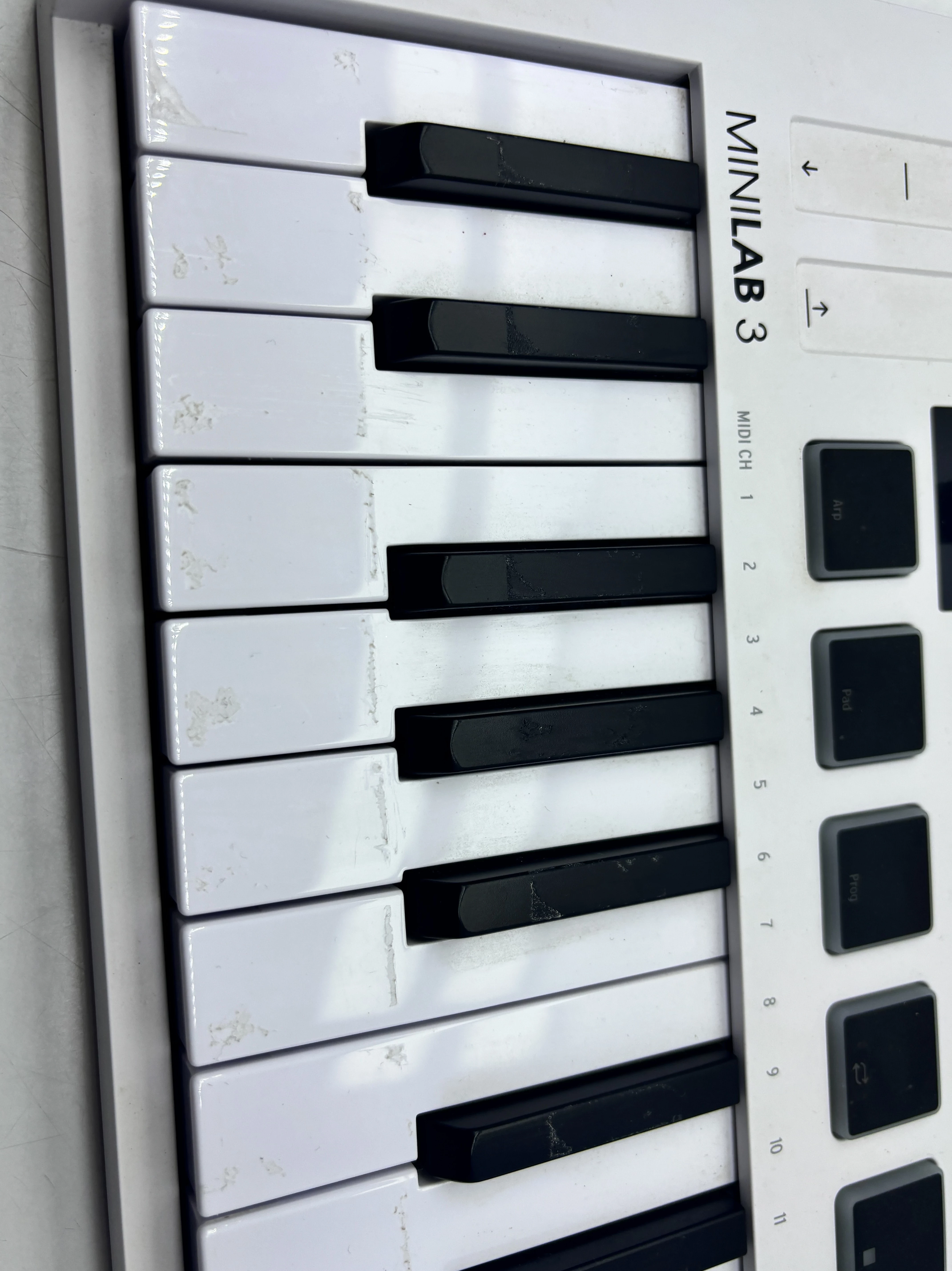 arturia-minilab-3-champagne-klawiatura-sterujaca-stan-11323-2