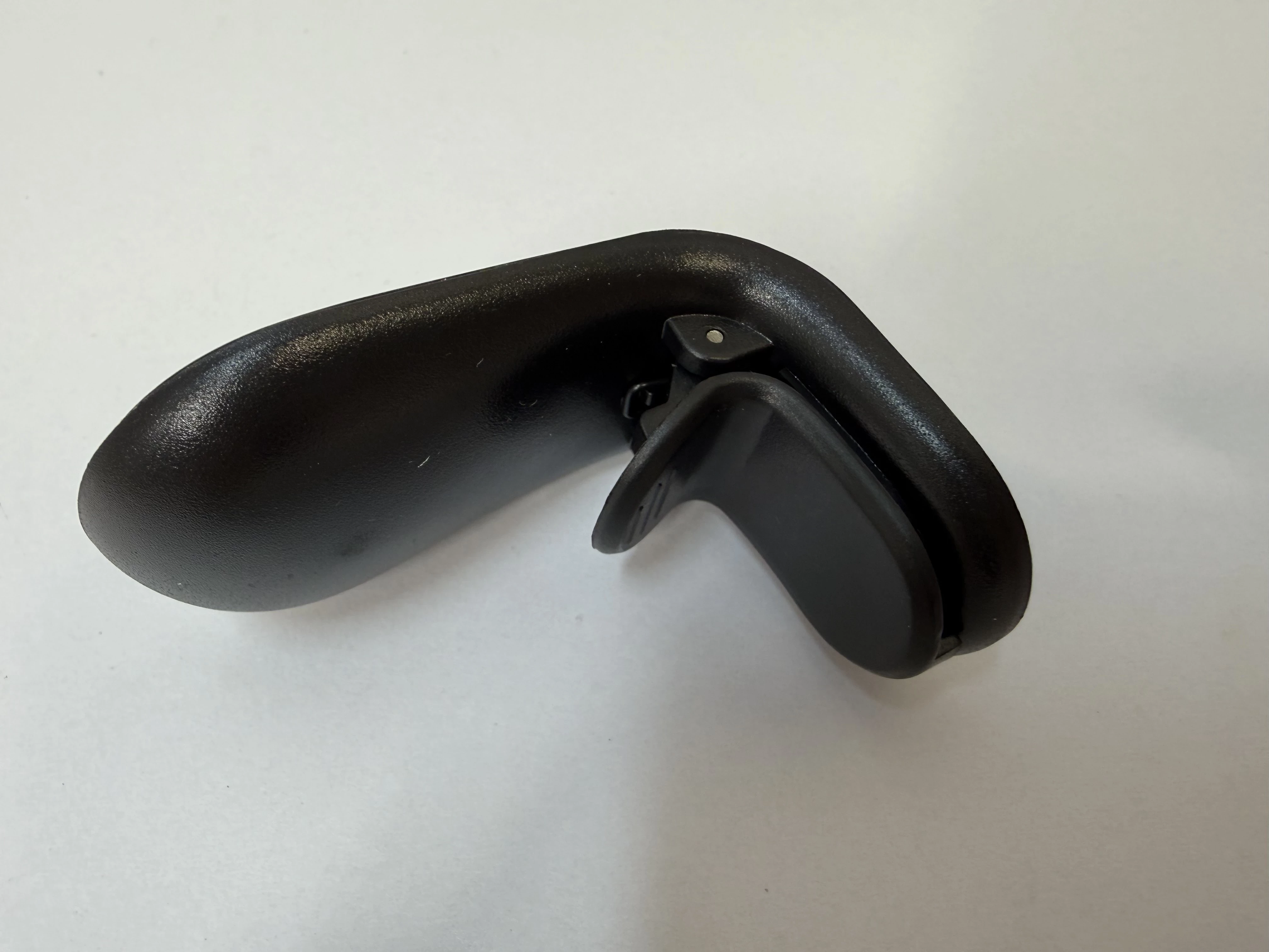 uchwyt-na-telefon-magnetyczny-kod-producenta-mb-trauch47301