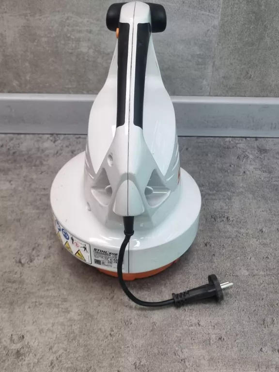 elektryczna-dmuchawa-do-lisci-stihl-she-81-waga-narzedzia-500