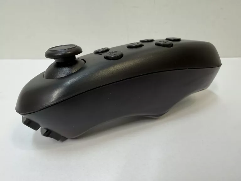 pilot-gamepad-do-telefonu-obslugi-gogli-stan-11323-2