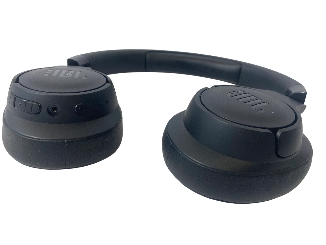 sluchawki-jbl-tune-720-stan-11323-2