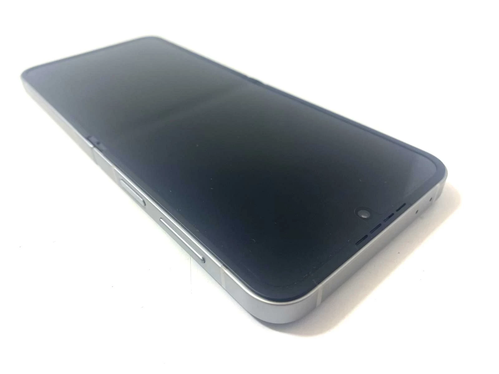 telefon-samsung-galaxy-z-flip-6-12256gb-stan-11323-2