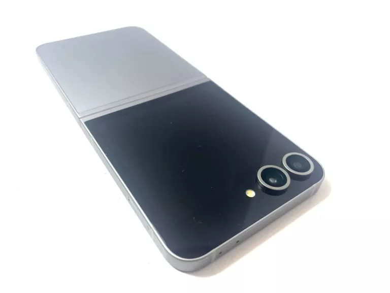 telefon-samsung-galaxy-z-flip-6-12256gb-przekatna-ekranu-67