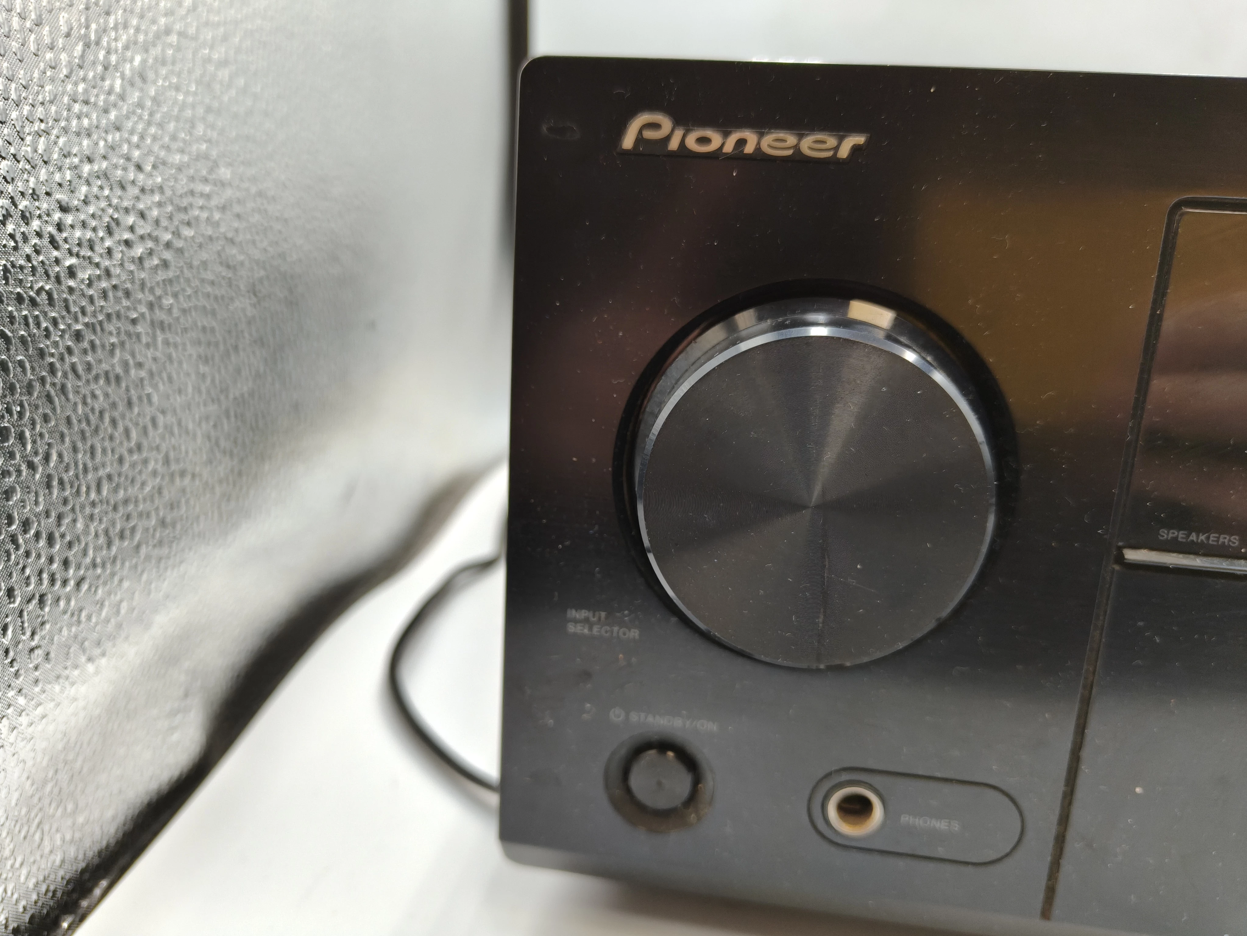 amplituner-pioneer-vsx-323-k-stan-11323-2