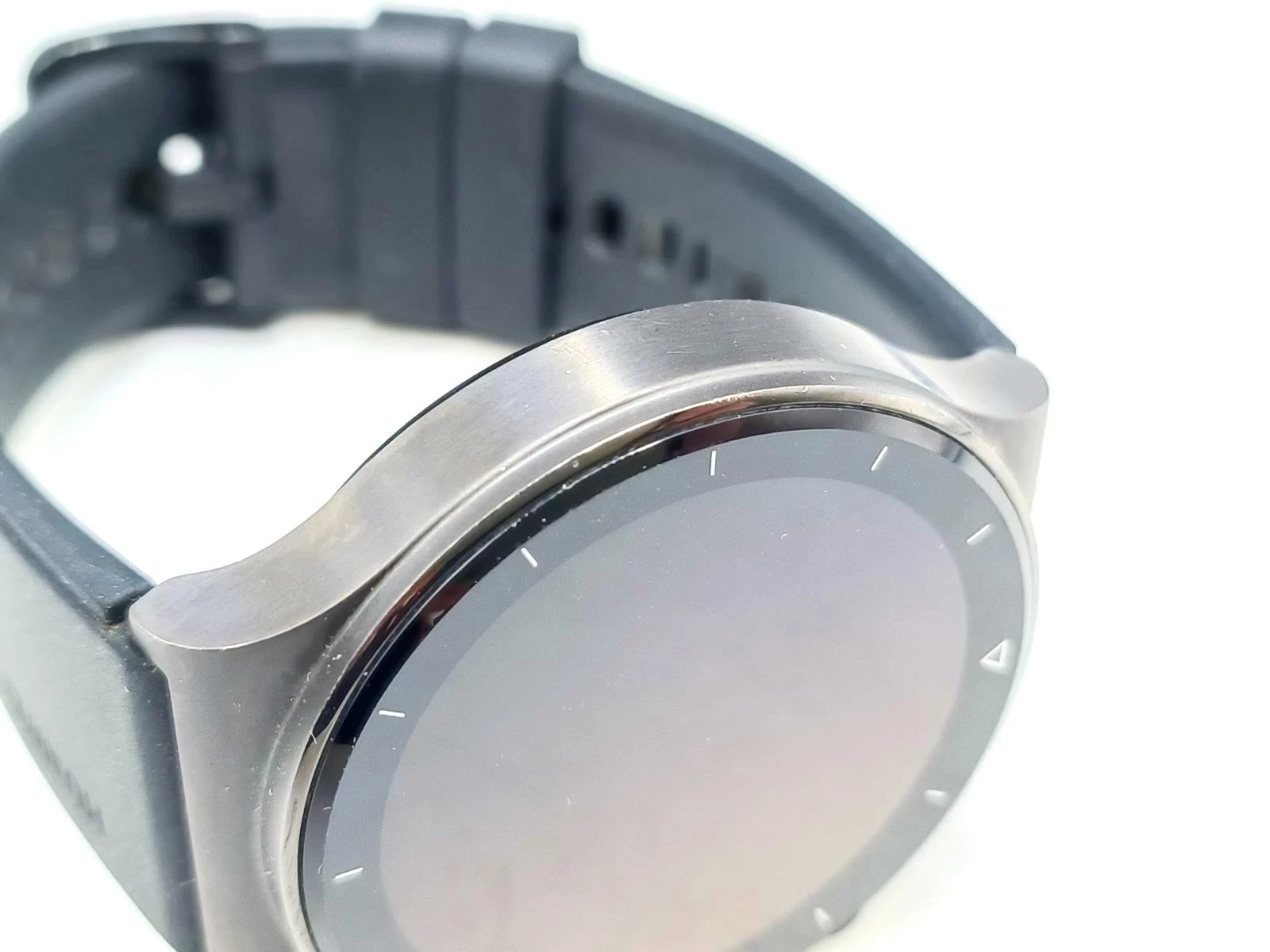 smartwatch-huawei-watch-gt2-pro-grubosc-koperty-1140