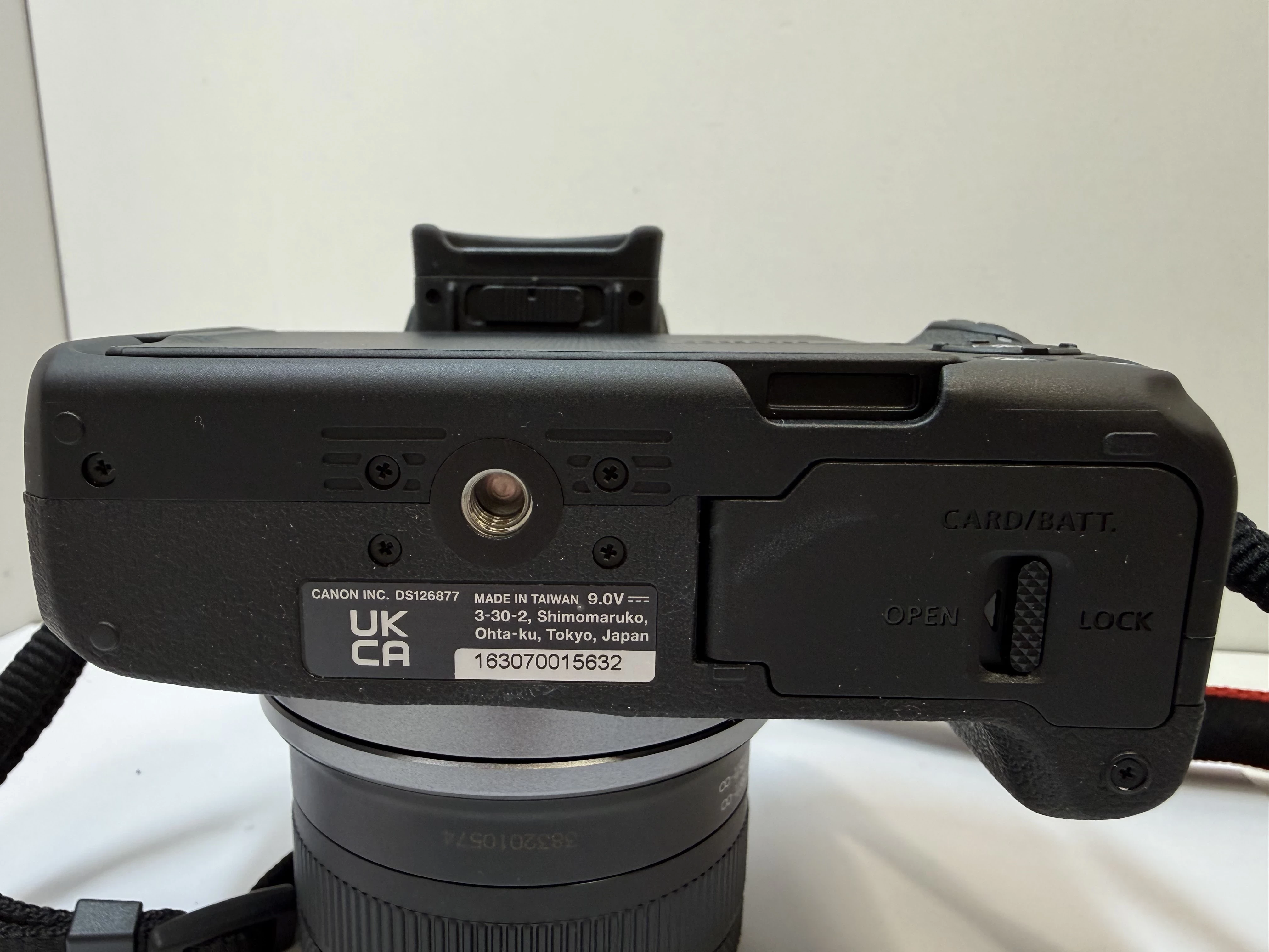 aparat-canon-eos-r50-obiektyw-18-45-model-eos-r50