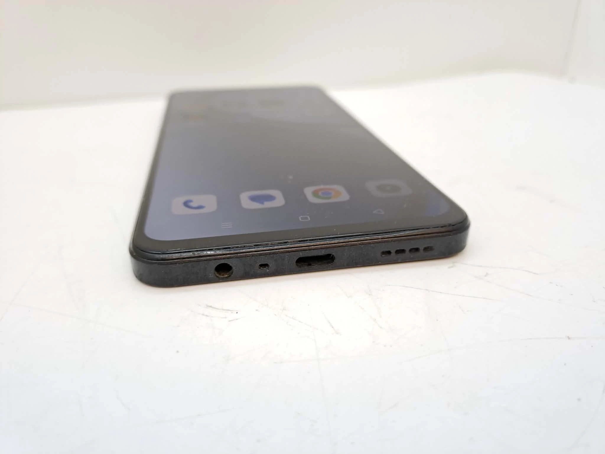 telefon-realme-c53-6128gb-etuipudelko-ean-gtin-6941764415249