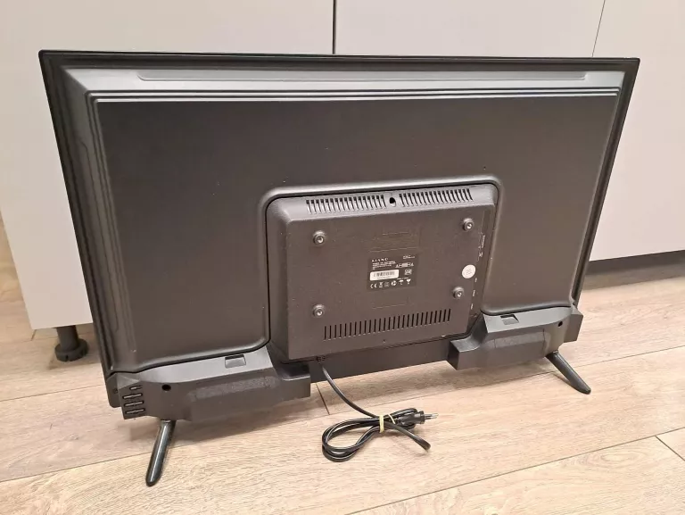 telewizor-kiano-slim-tv-32-ks32001652-pilot-kod-producenta-tv001-1akc038-1
