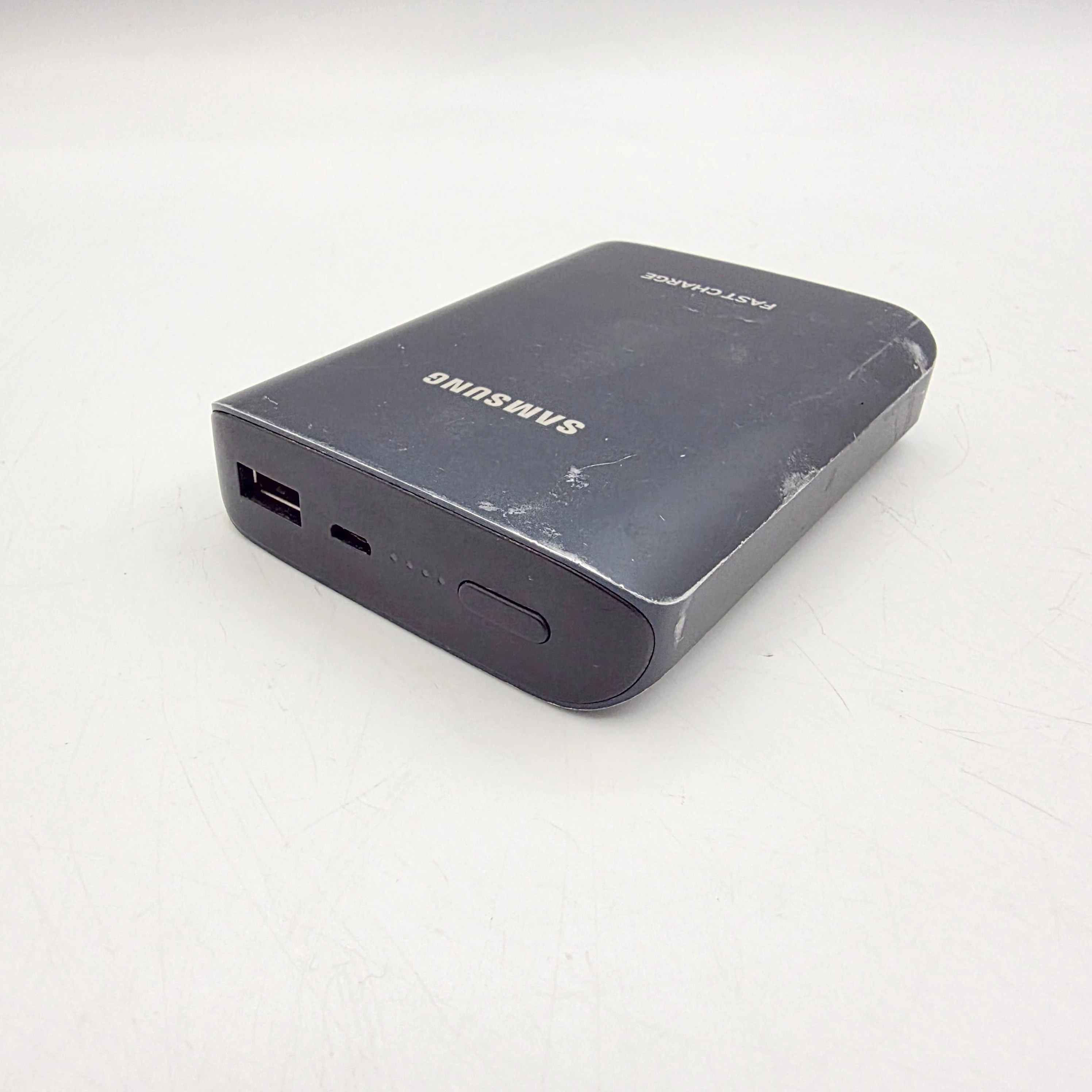 powerbank-samsnug-10000mah-stan-11323-2