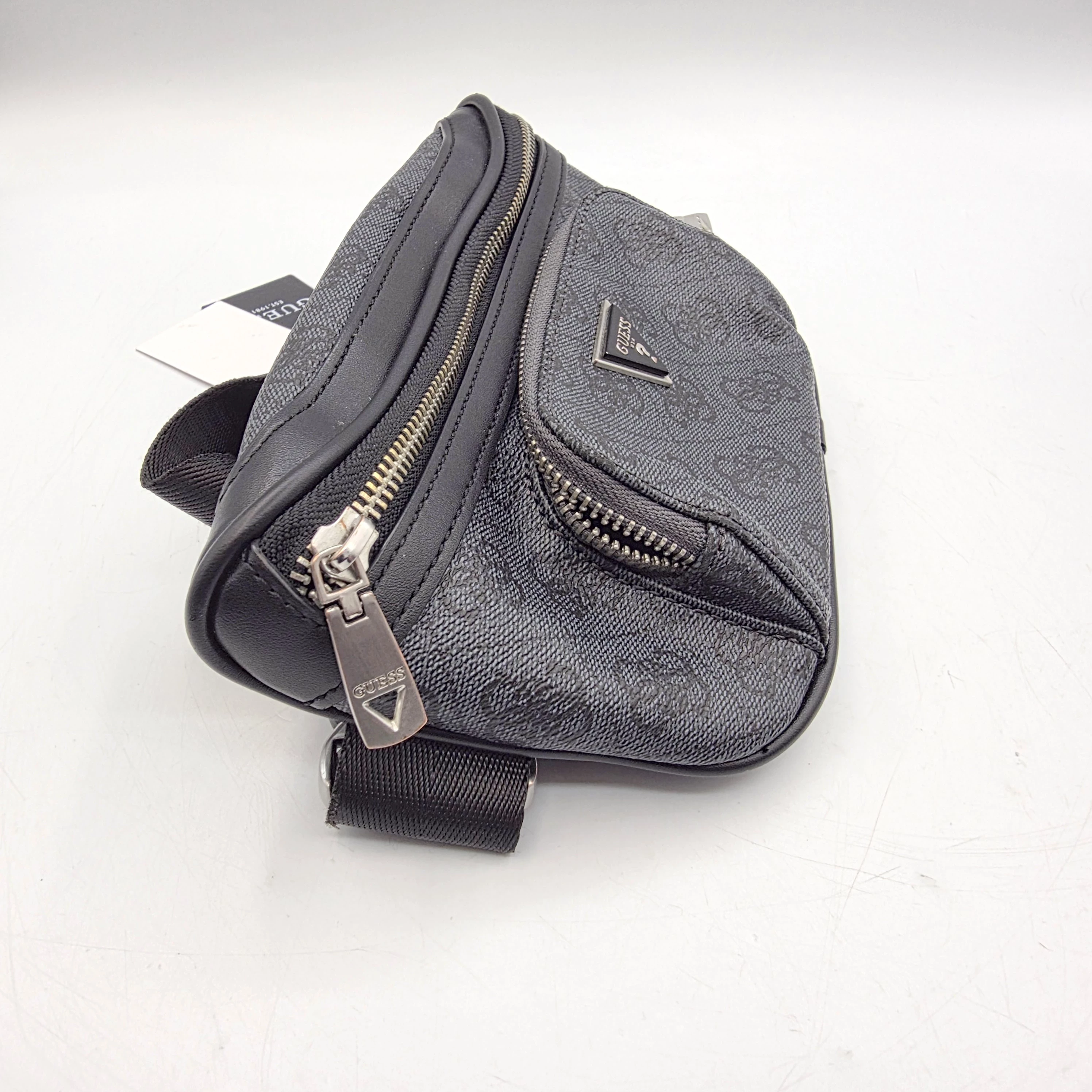 guess-saszetka-do-reki-pmevzlp3145-szary-stan-11323-2