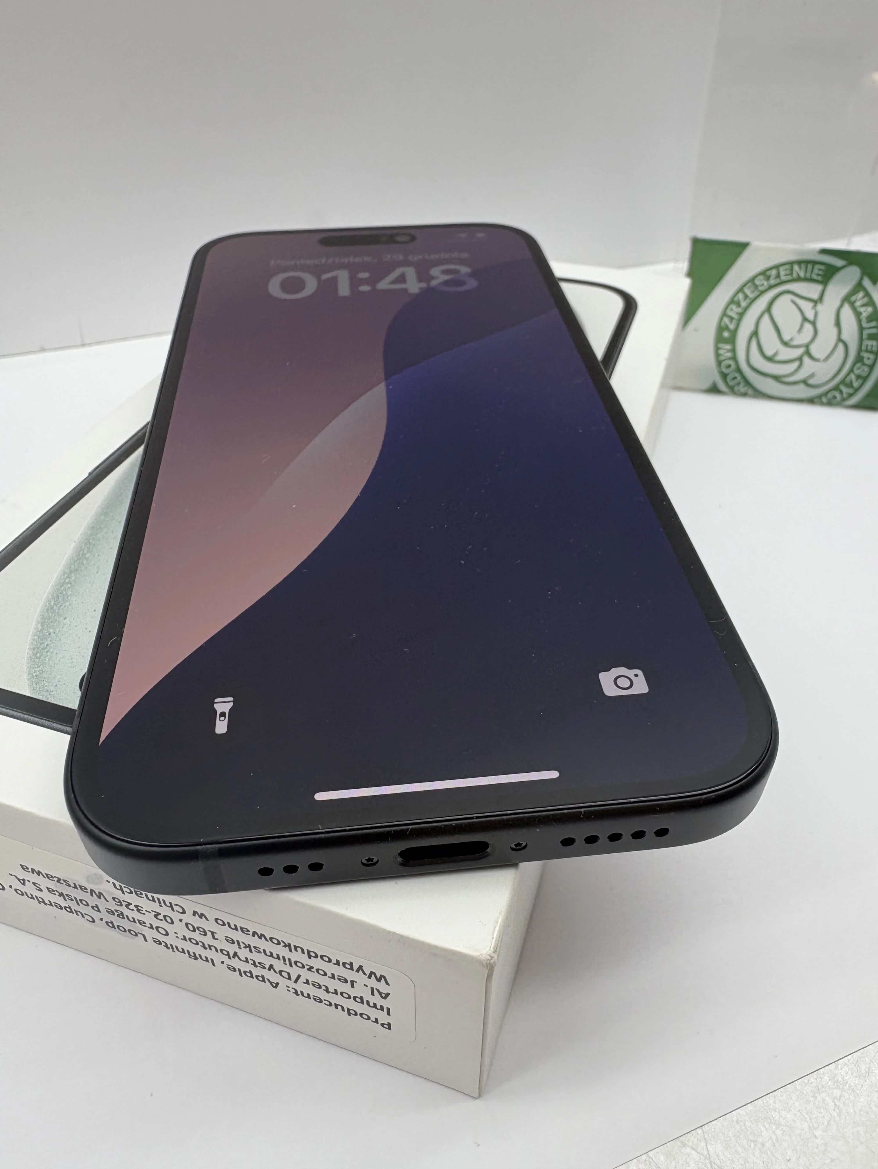 telefon-iphone-15-pamiec-ram-202865-214117