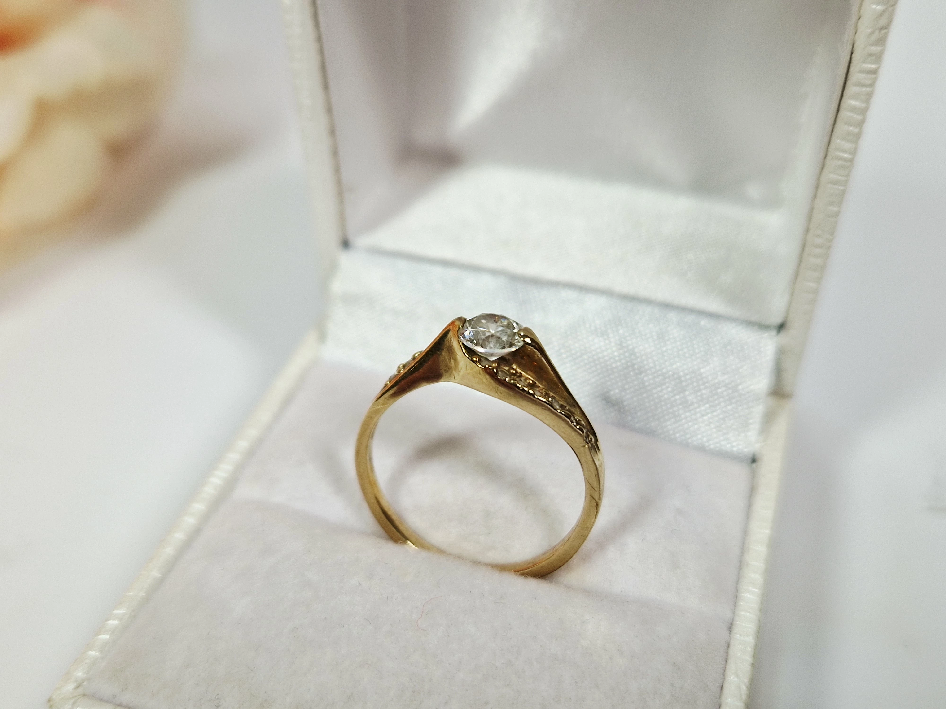 sliczny-zloty-pierscionek-333-190g-roz-13-material-15835-2