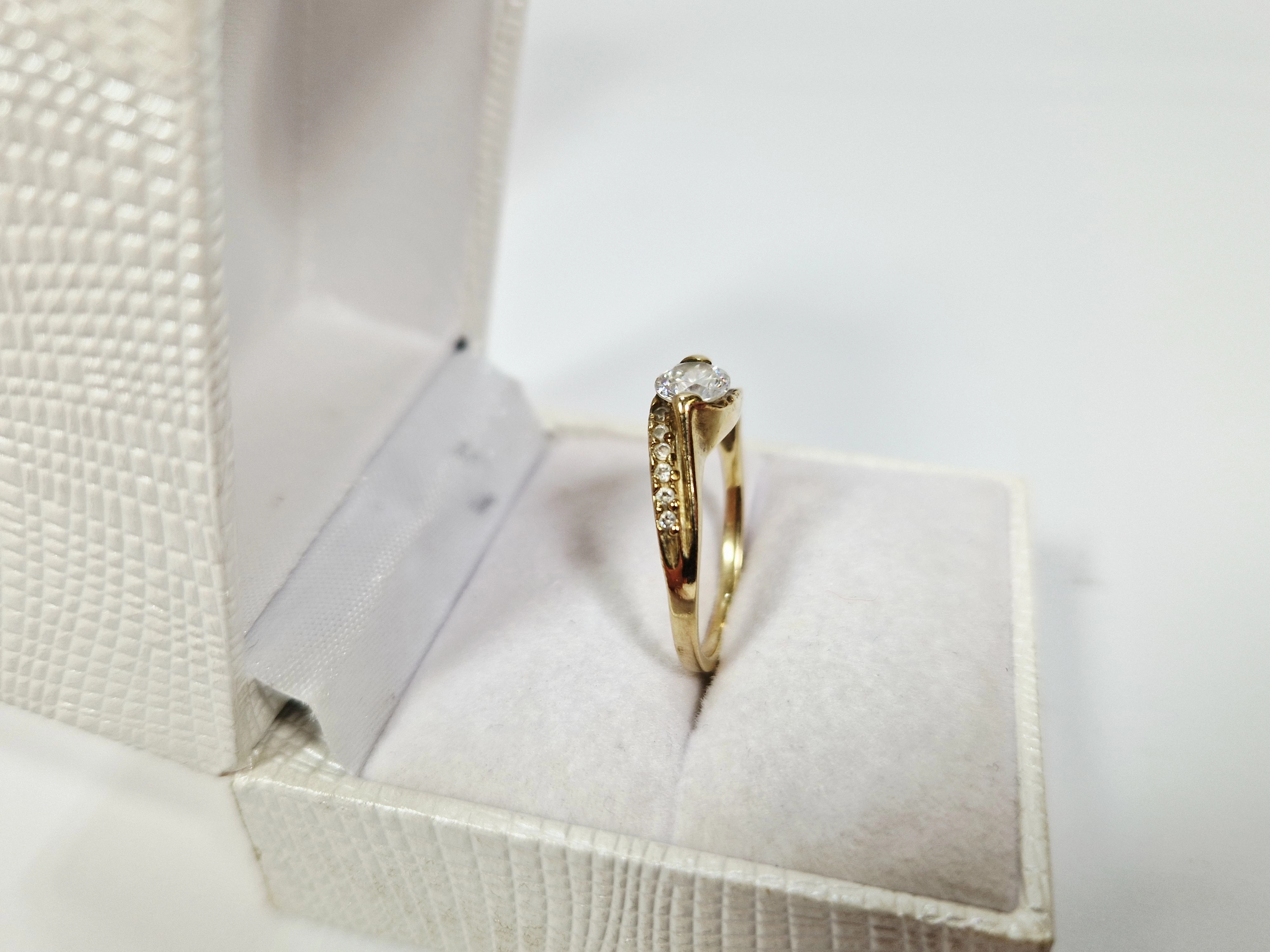 sliczny-zloty-pierscionek-333-190g-roz-13-stan-11323-2