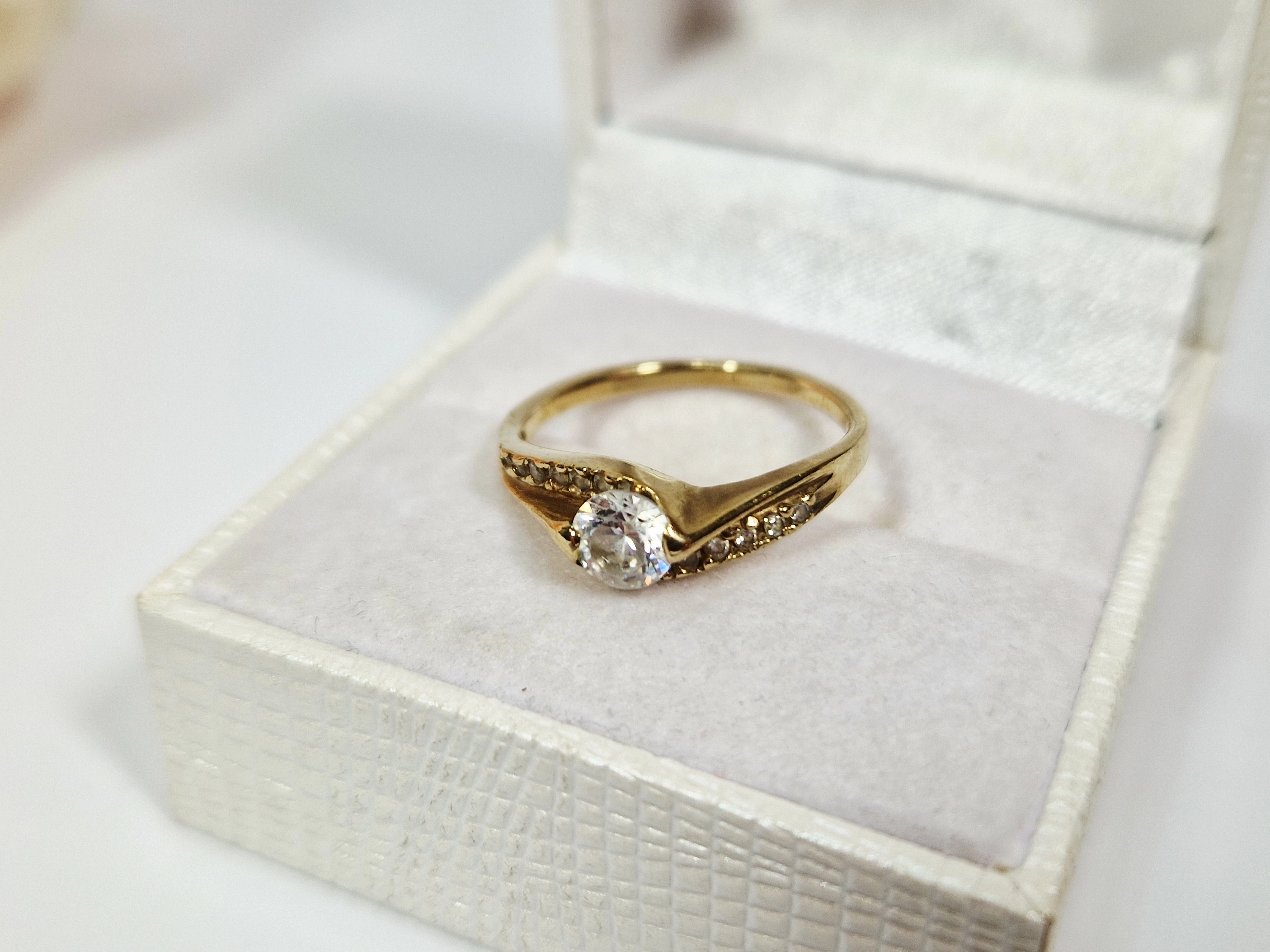 sliczny-zloty-pierscionek-333-190g-roz-13-rozmiarsrednica-wew-mm-372-13