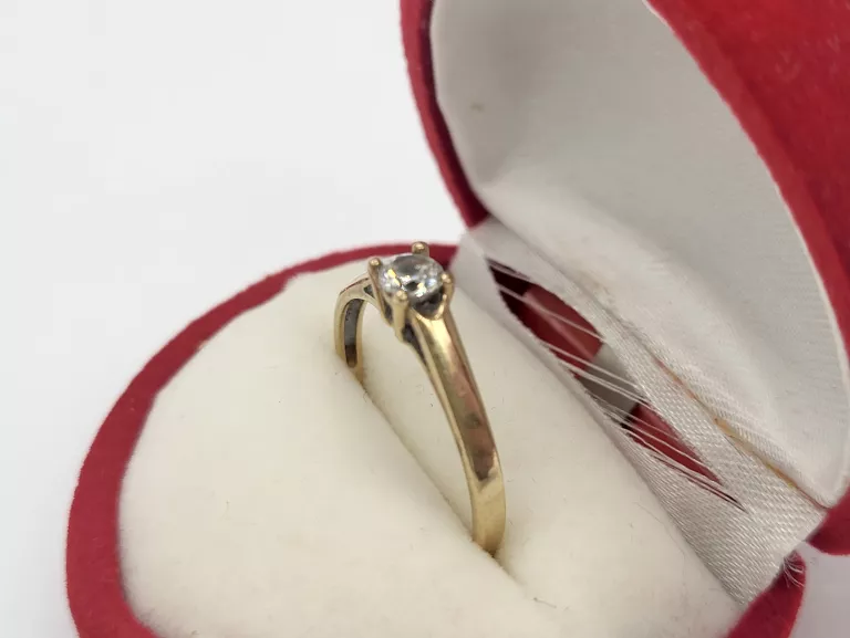 zloty-pierscionek-z-kamieniem-150g333r17-stan-11323-2