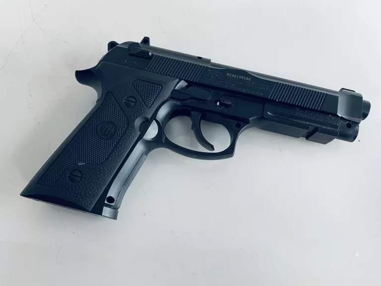 pistolet-wiatrowka-beretta-elite-ii-45-mm-bb-co2-28-czerwca-177-poznan-ska-x