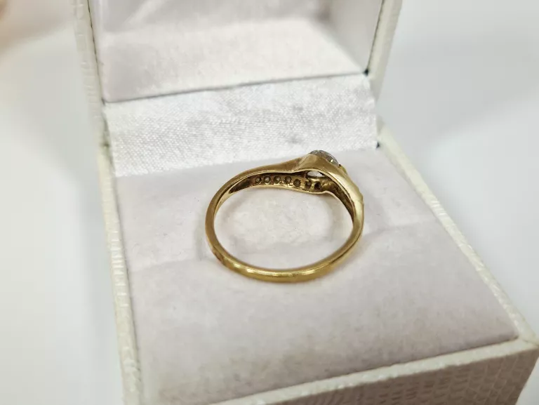 sliczny-zloty-pierscionek-333-190g-roz-13-kamien-17088-128