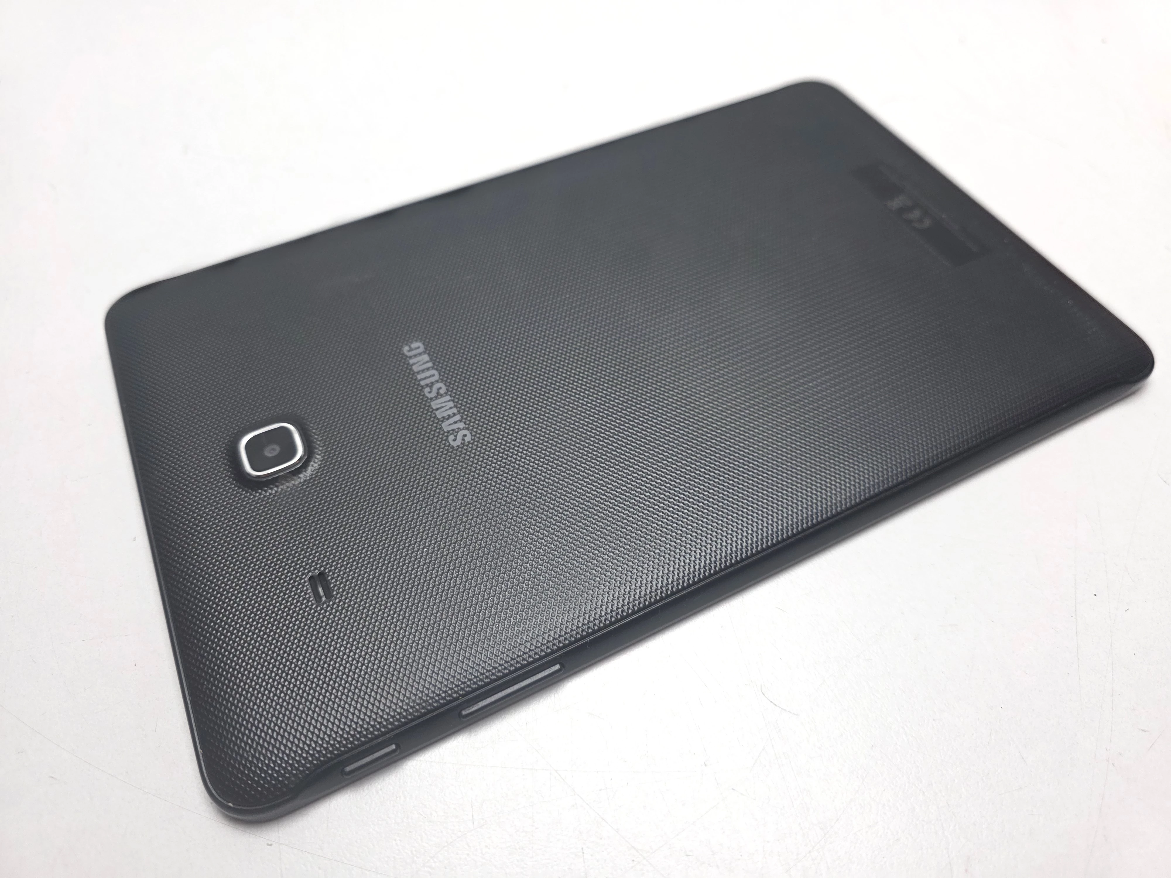 tablet-samsung-tab-e-sm-t561-158gb-komunikacja-219-2