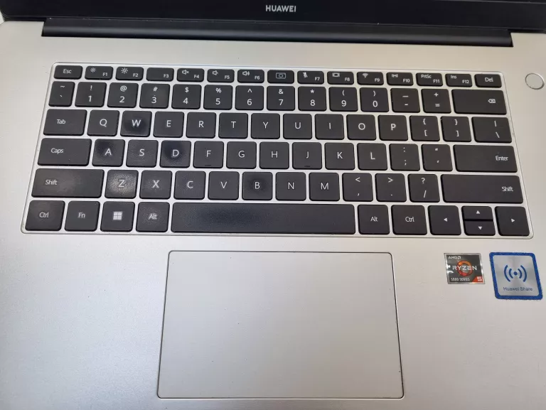 huawei-matebook-d15-ryzen-5-8gb-512gb-ssd-156-rozdzielczosc-px-4474-211457