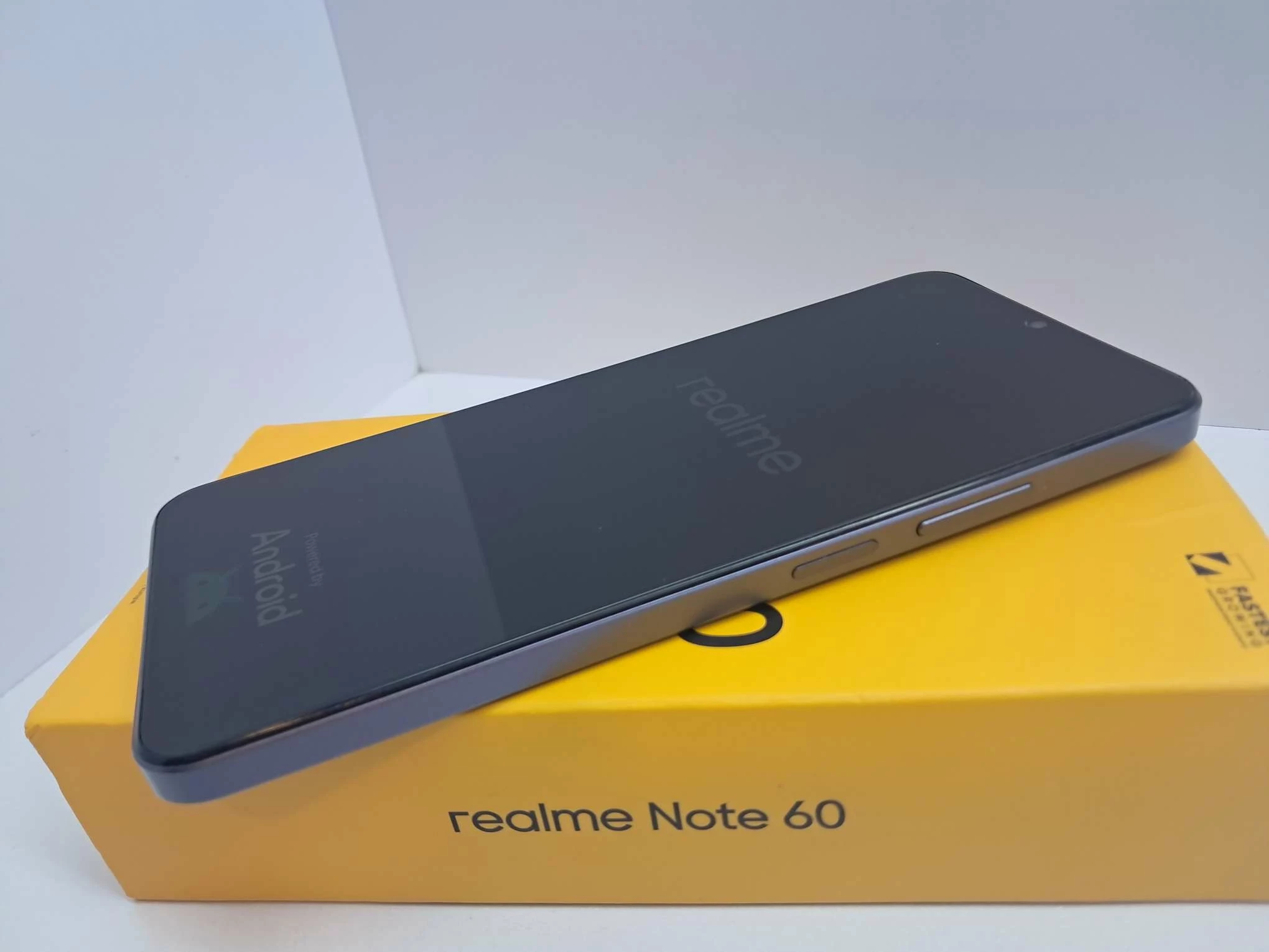 telefon-realme-note-60-364gb-kod-producenta-rmx3933