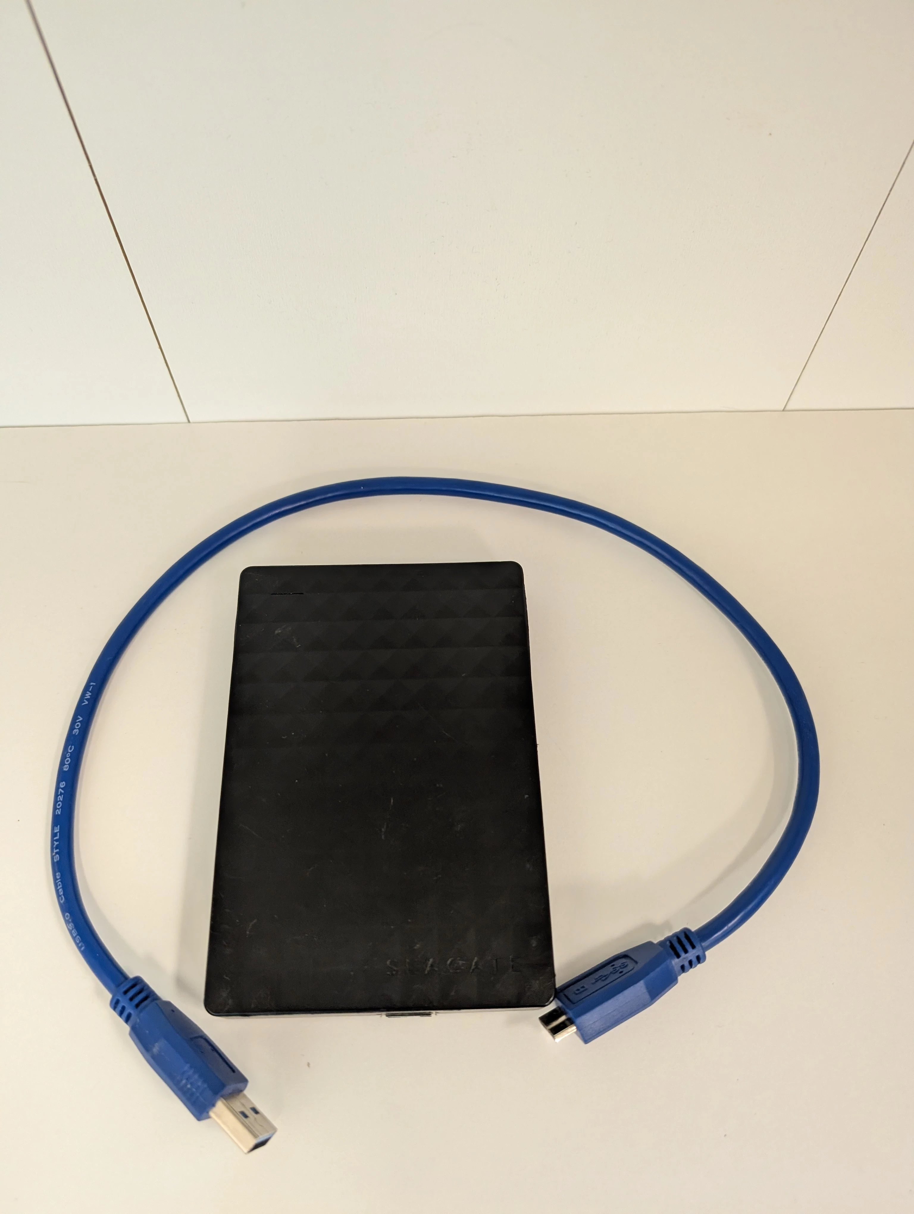 dysk-przenosny-1tb-stan-11323-2