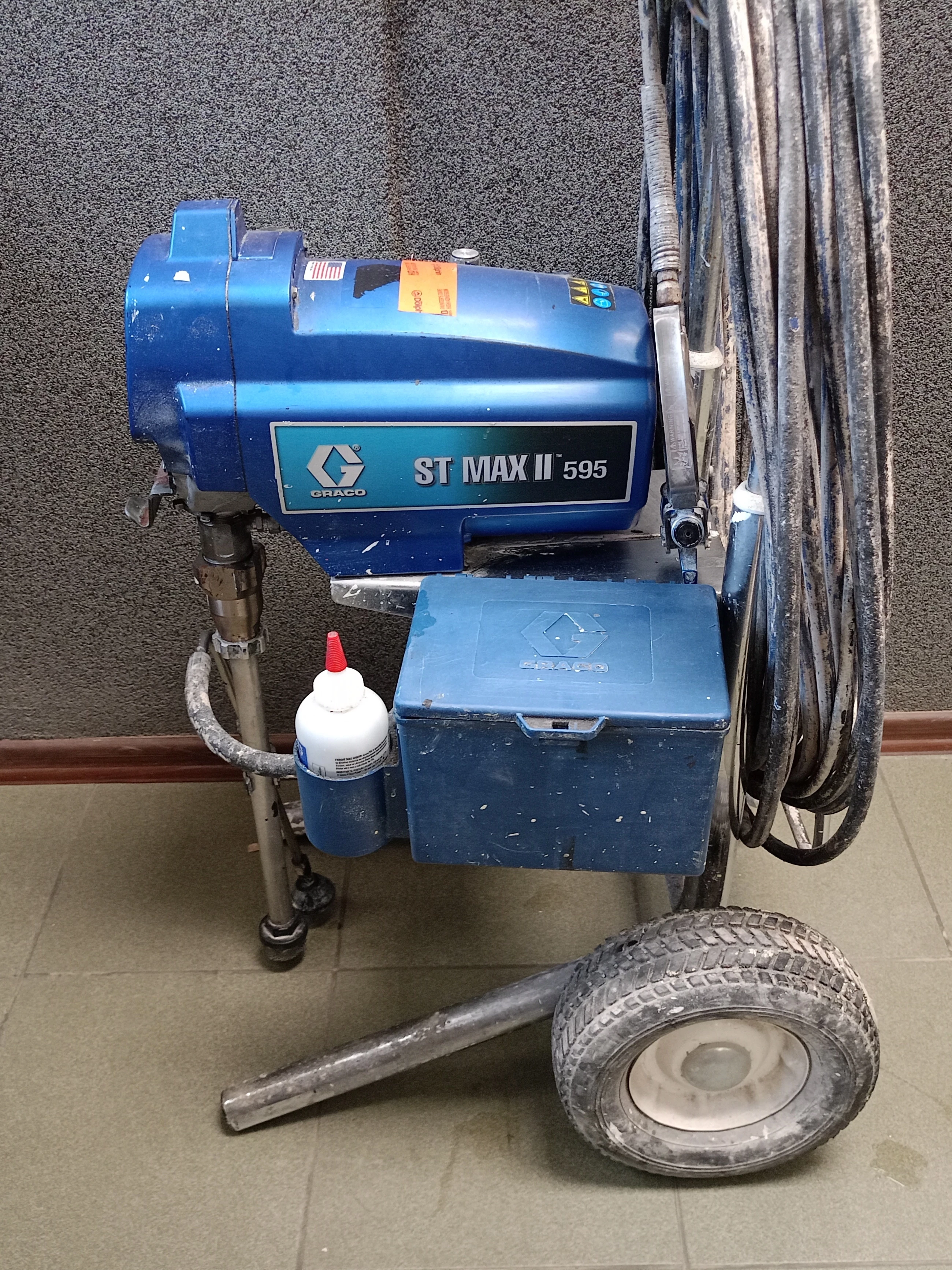 agregat-malarski-graco-st-max-ii-595-pojemnosc-zbiornika-6000