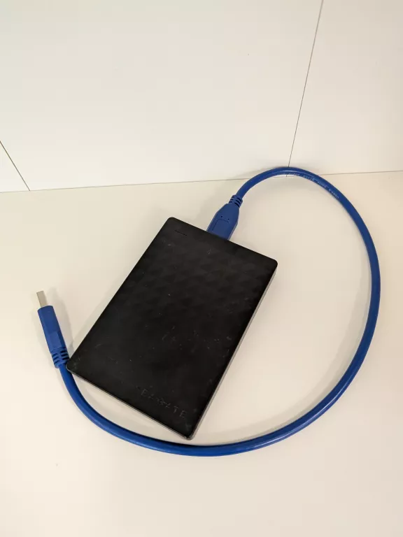 dysk-przenosny-1tb-wierzynskiego-20-legnica