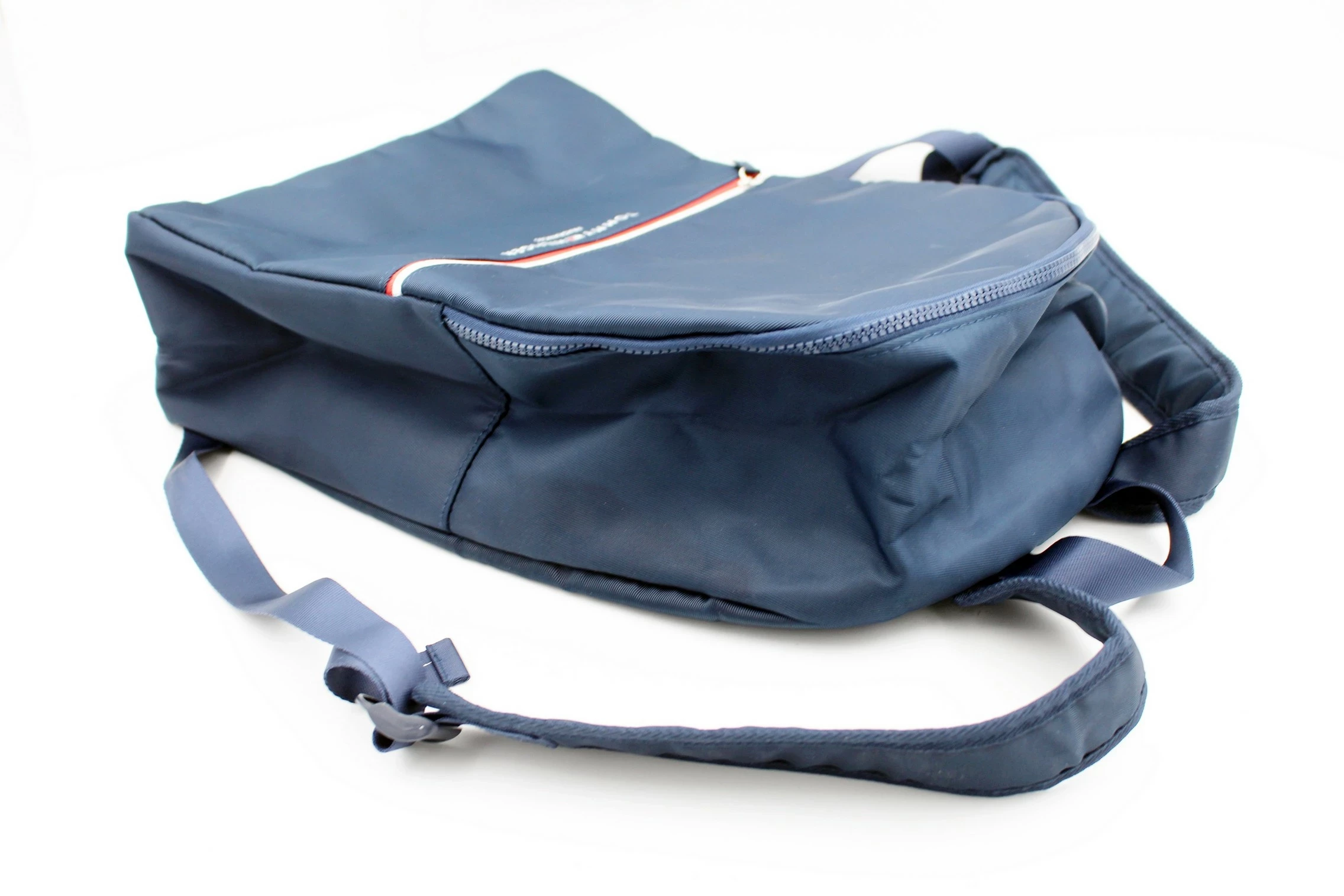 granatowy-plecak-tommy-hilfiger-urban-rodzaj-203953-218577