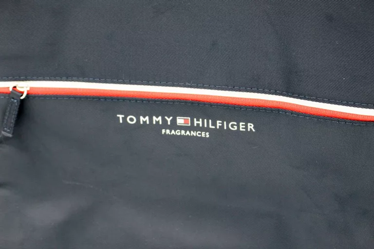 granatowy-plecak-tommy-hilfiger-urban-ean-gtin-8721185101239
