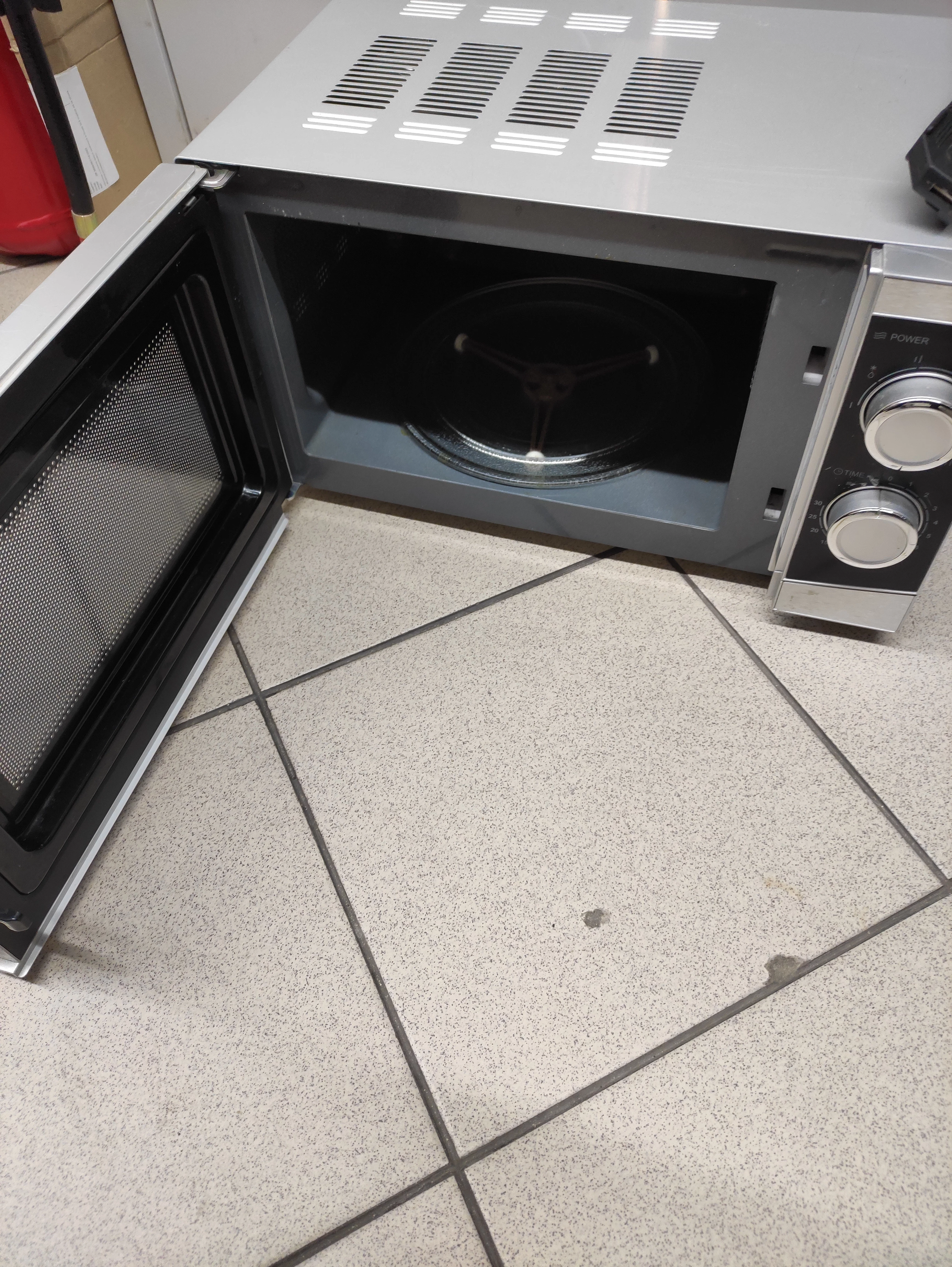 kuchenka-mikrofalowa-wolnostojaca-amica-amg20m70gbiv-model-amg20m70gbiv