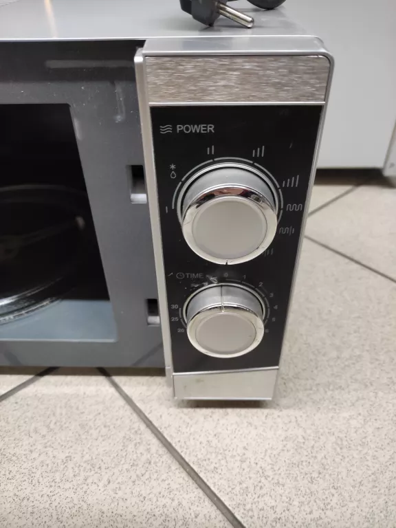 kuchenka-mikrofalowa-wolnostojaca-amica-amg20m70gbiv-kod-producenta-amg20m70gbiv