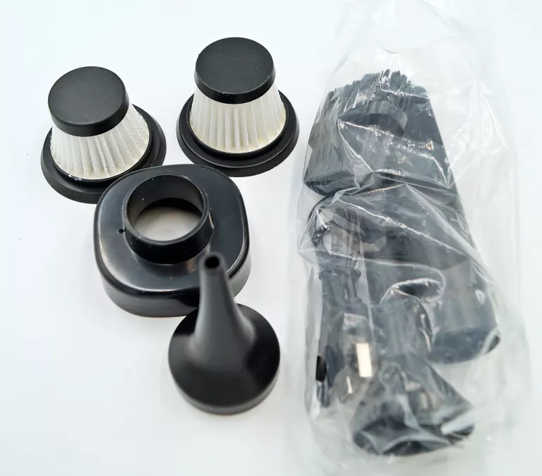 mini-odkurzacz-samochodowy-szuk-akcesoria-moc-10000