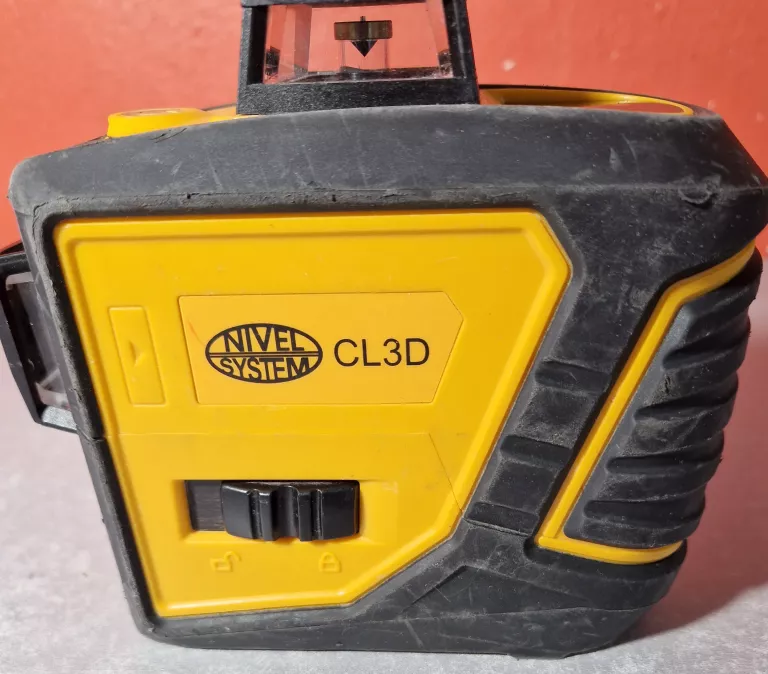 laser-nivel-system-cl3d-walizka-stan-11323-2