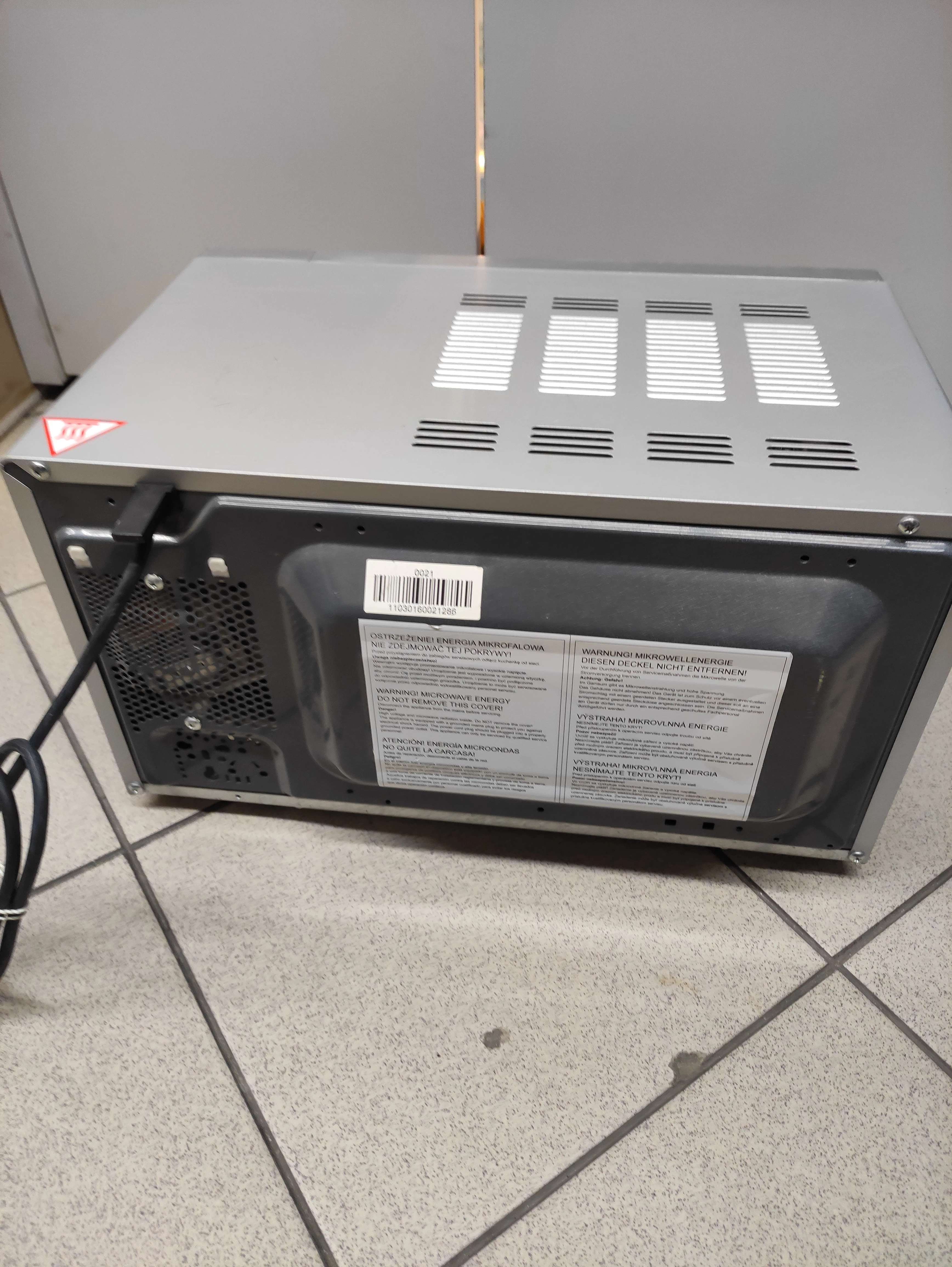 kuchenka-mikrofalowa-wolnostojaca-amica-amg20m70gbiv-pojemnosc-20000