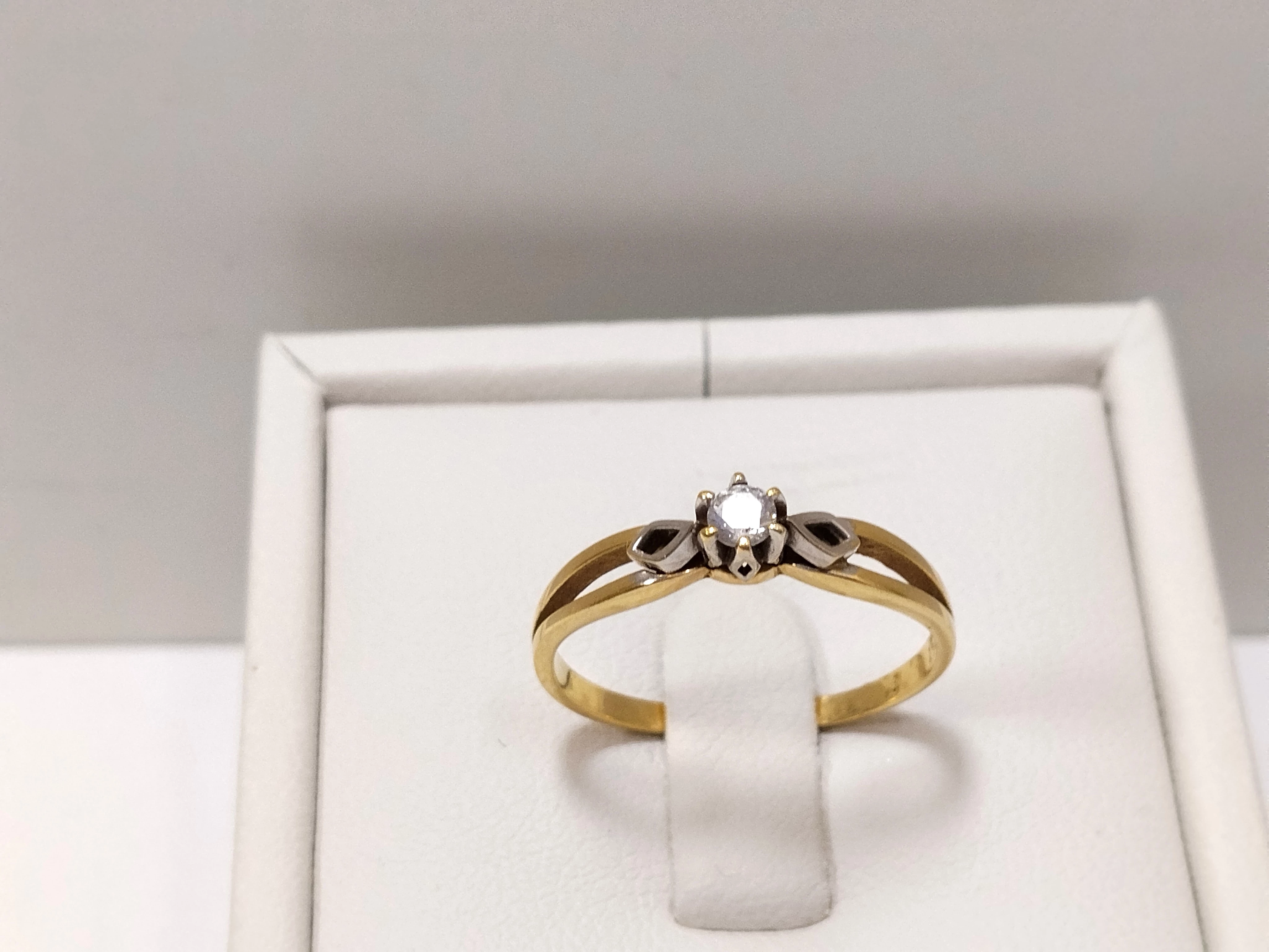 zloty-pierscionek-585-166g-r17-kolor-249512-1647429