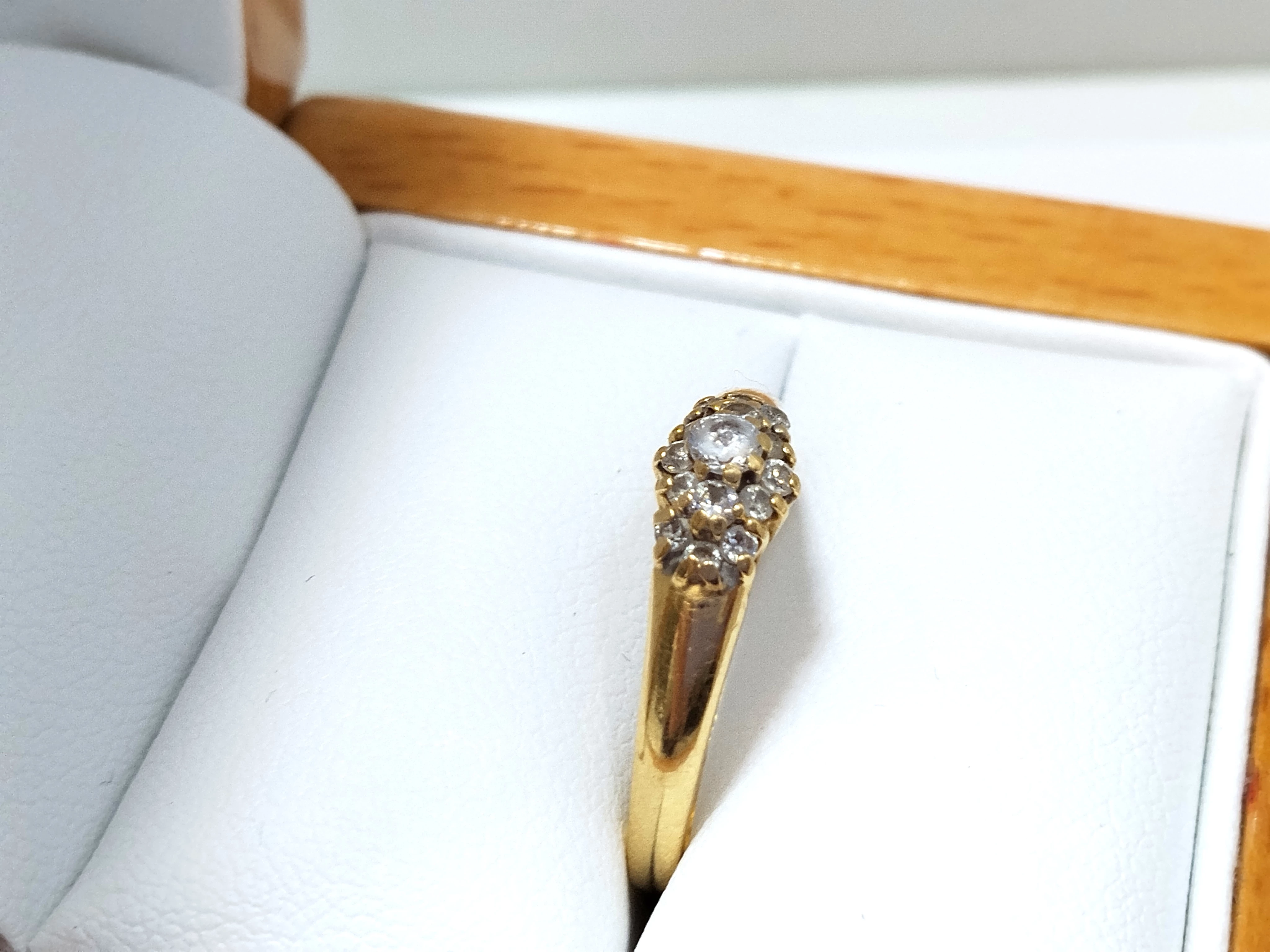 zloty-pierscionek-cyrkonie-585-244g-r15-material-15835-2