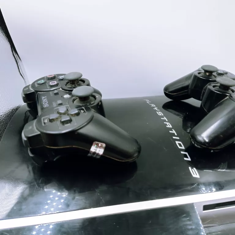 konsola-sony-ps3-fat-pady-okablowanie-stan-11323-2