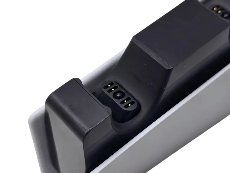stacja-ladowania-sony-do-pada-dualsense-biala-cfi-zds1-producent-248914-1705040