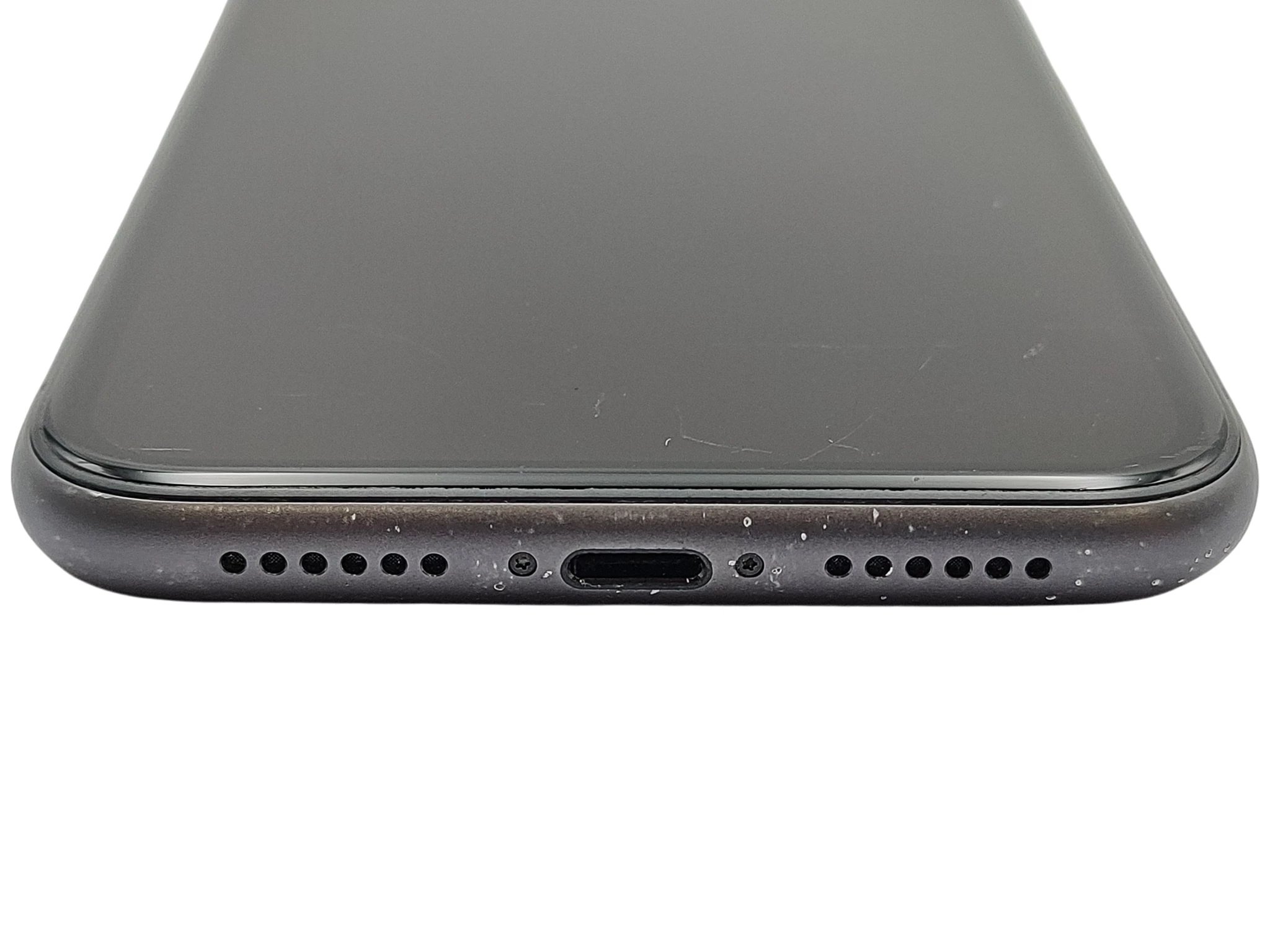 telefon-apple-iphone-11-128gb-61-bat-100-czarny-3110-mah-przekatna-ekranu-610