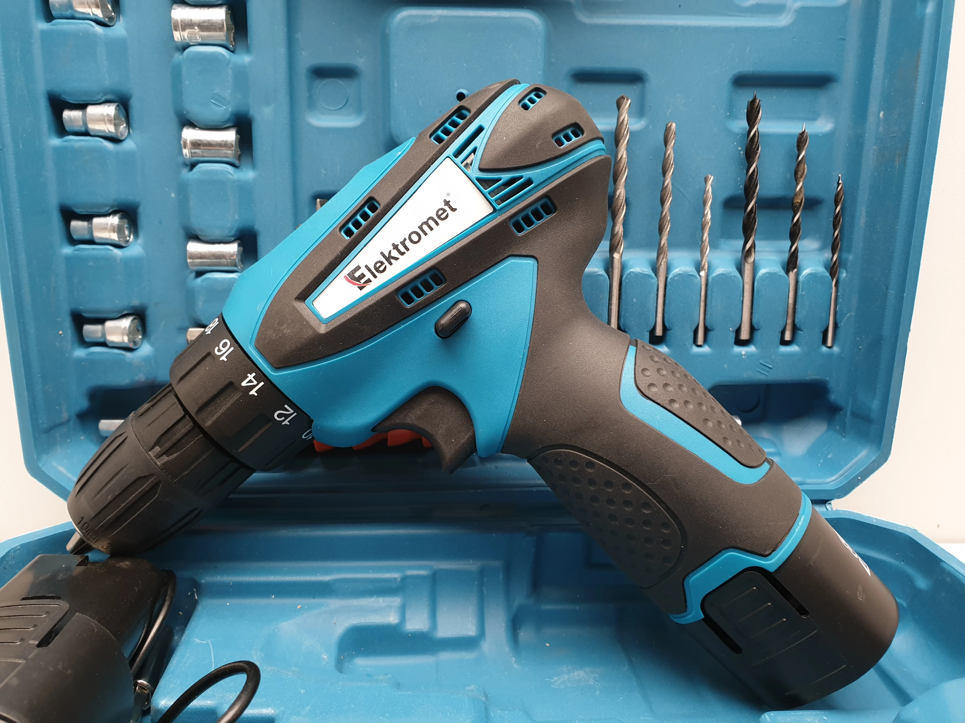 wkretarka-akumulatorowa-elektromet-18v-zestaw-stan-11323-2