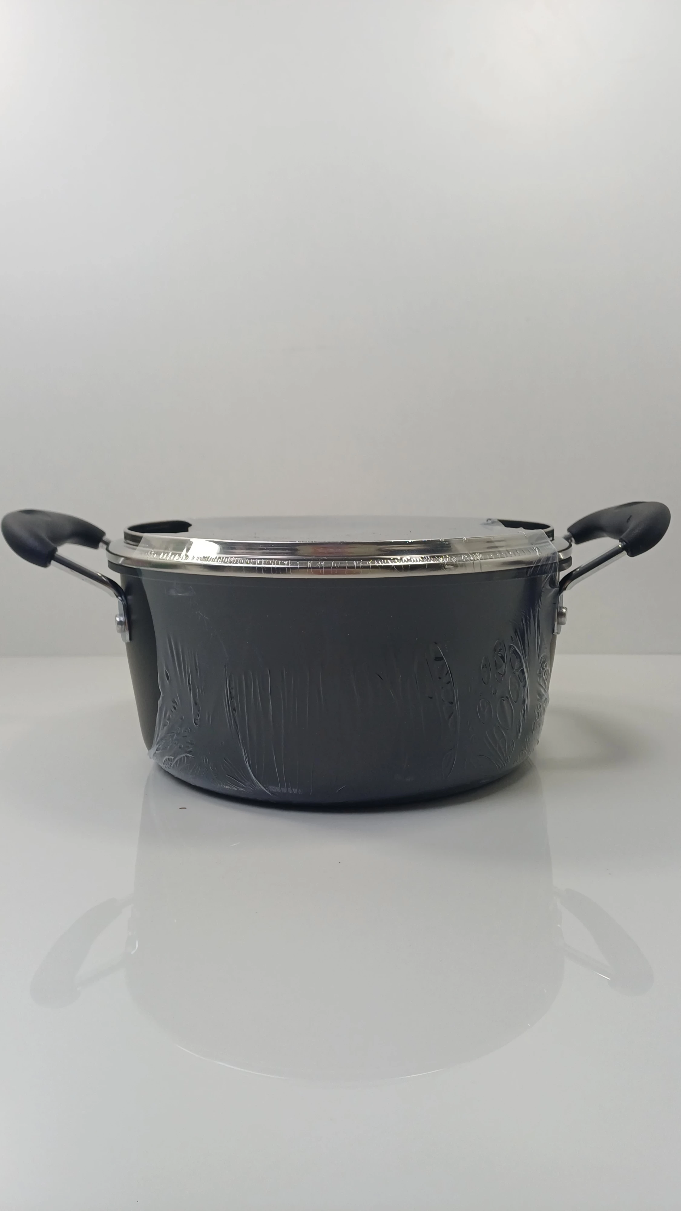 garnek-tedi-z-powloka-nieprzywierajaca-24cm-4l-sieminskiego-37-gliwice