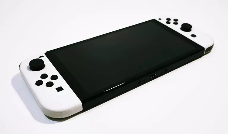 konsola-konsola-nintendo-switch-oled-heg-001-komplet-kod-producenta-nsh008