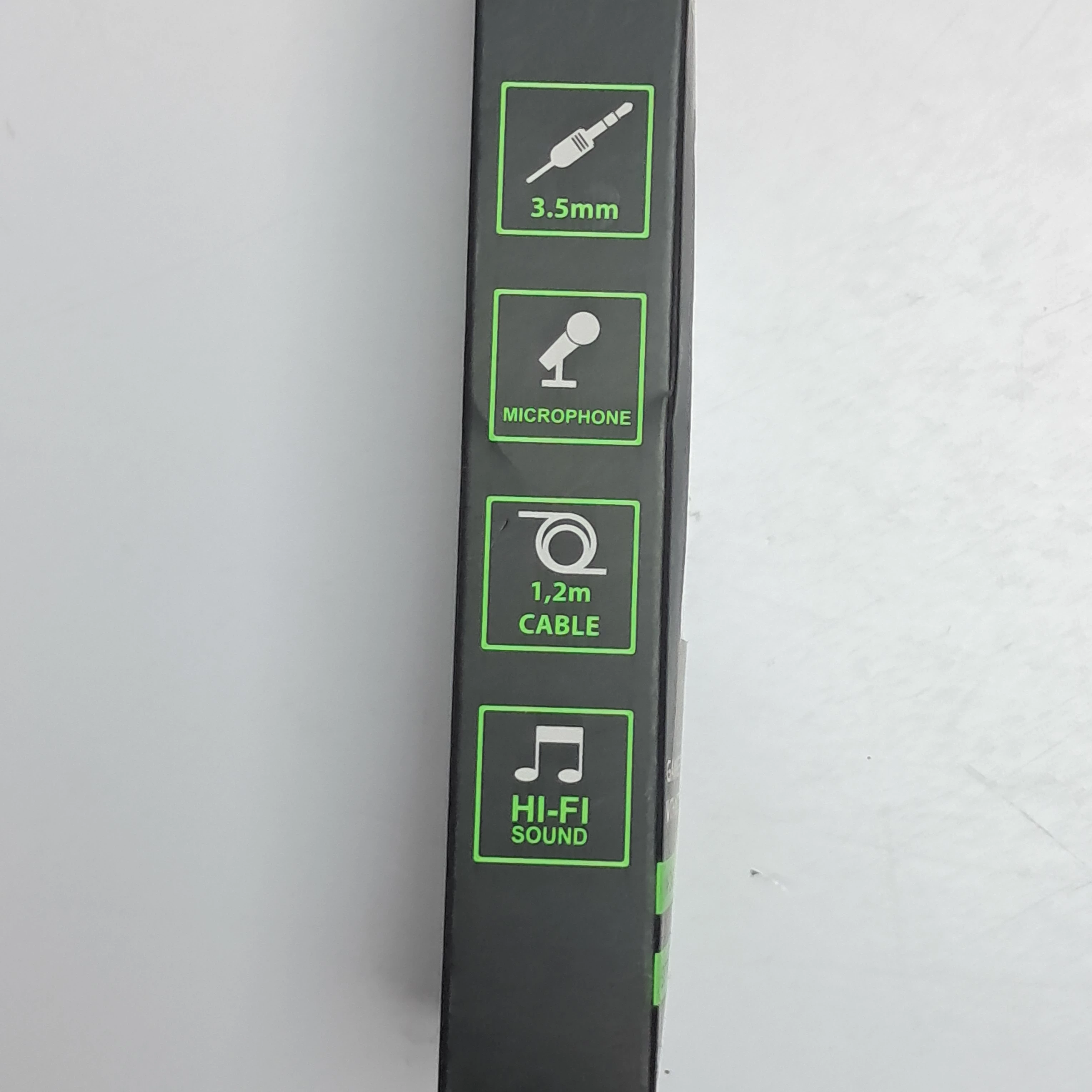 sluchawki-douszne-dokanalowe-gamingowe-z-mikrofonem-do-telefonu-smartfona-ean-gtin-5901299942659