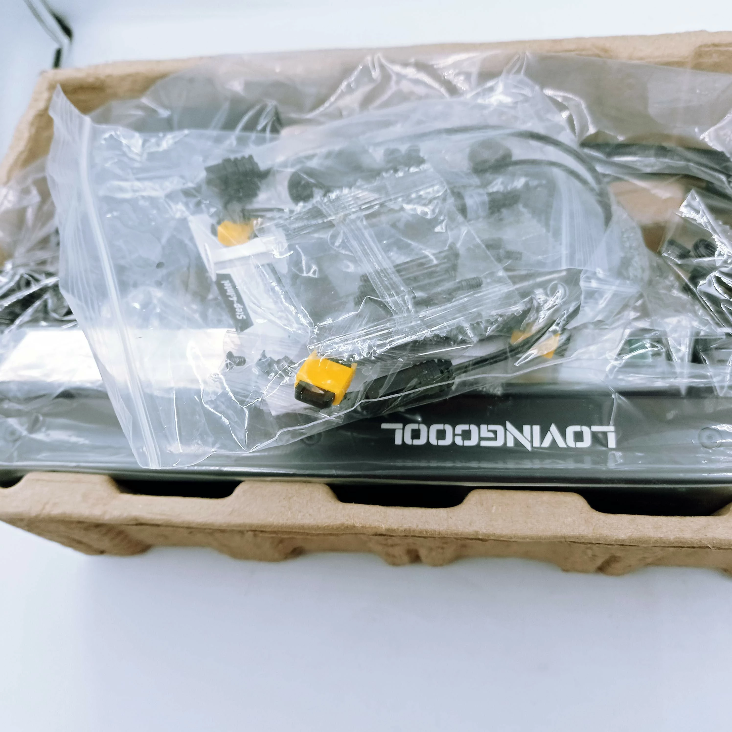 lovingcool-dp-01-360mm-wydajne-chlodzenie-wodne-cpu-z-ekranem-lcd-4-kod-producenta-5908765432106