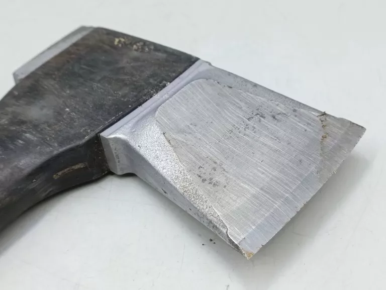 fiskars-siekiera-rozlupujaca-l-x21-1015642-waga-produktu-z-opakowaniem-jednostkowym-1600